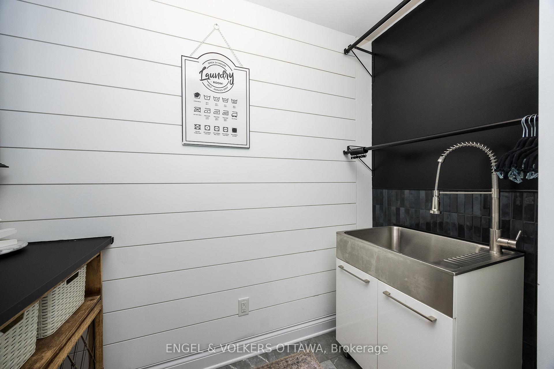 Photo 40 of 886 Percival Crescent, Ottawa, Mahogany Community — HOMEH