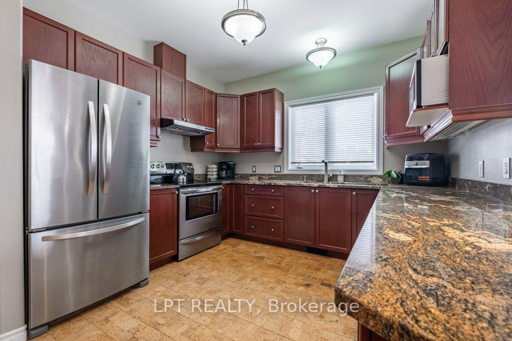 Photo 5 of 209 Amy Lynn Drive, Loyalist, Amherstview — HOMEH