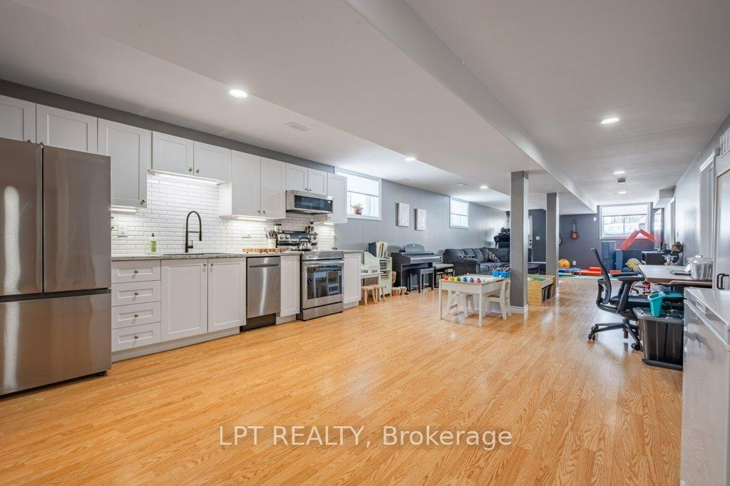 Photo 14 of 209 Amy Lynn Drive, Loyalist, Amherstview — HOMEH