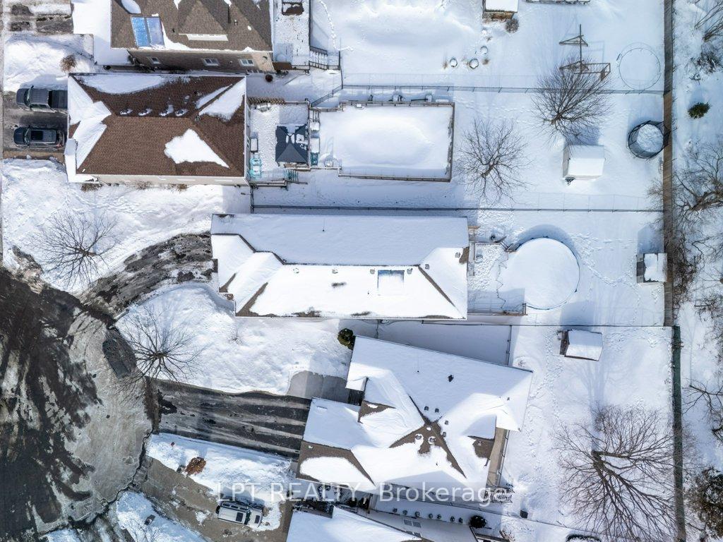 Photo 26 of 209 Amy Lynn Drive, Loyalist, Amherstview — HOMEH