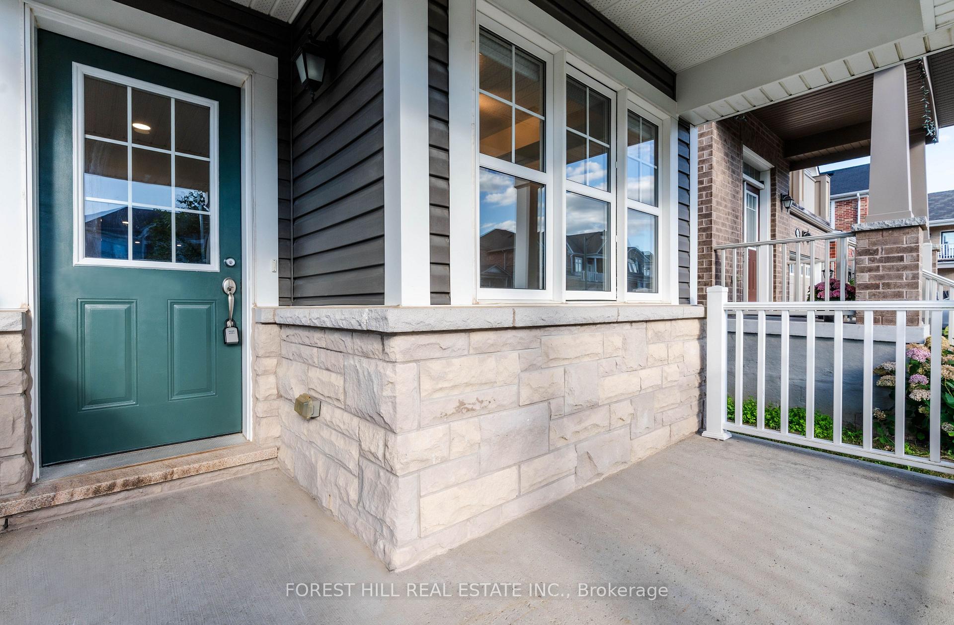 Photo 3 of 11 Glenvista Drive, Kitchener — HOMEH
