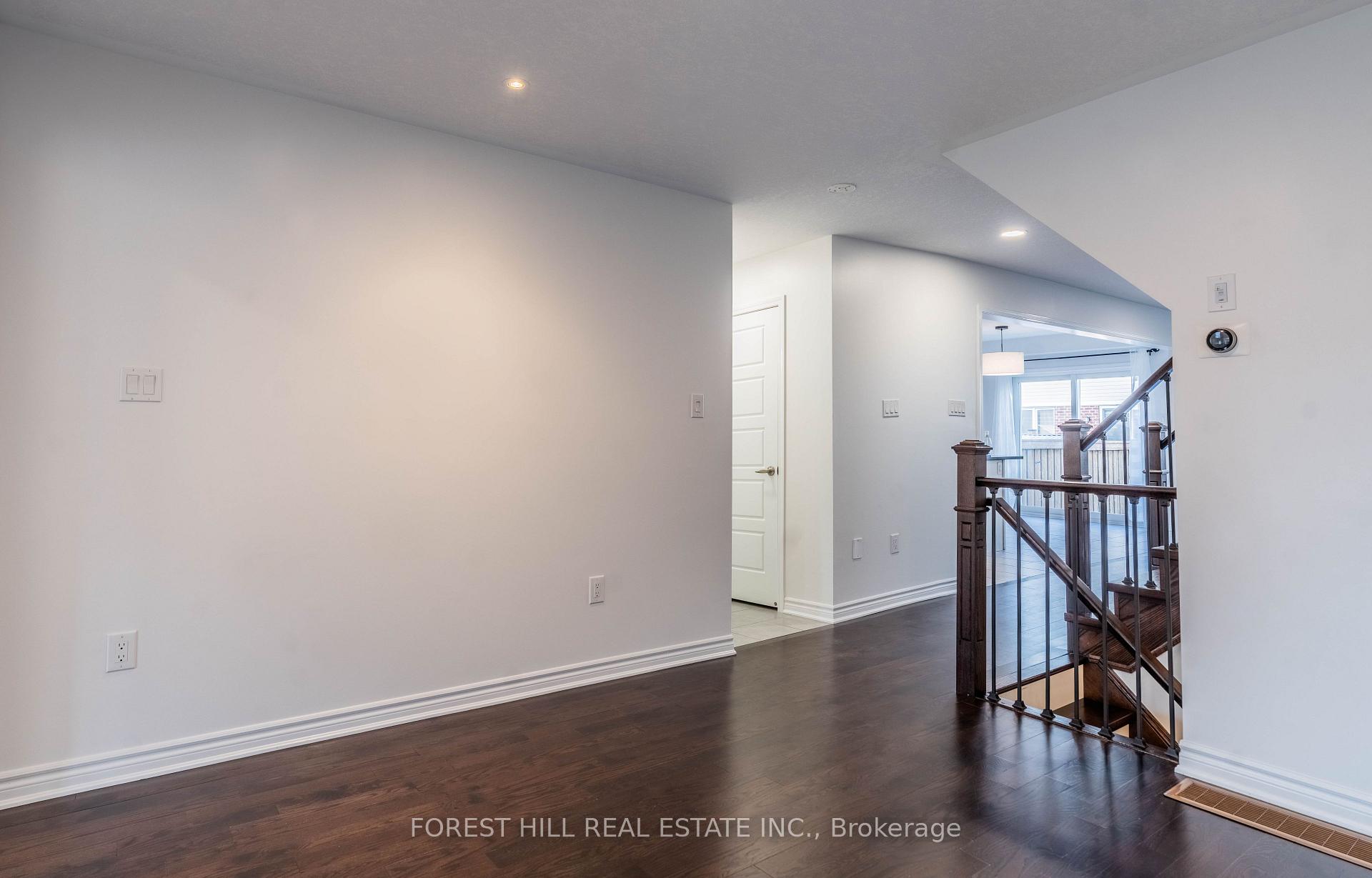 Photo 10 of 11 Glenvista Drive, Kitchener — HOMEH