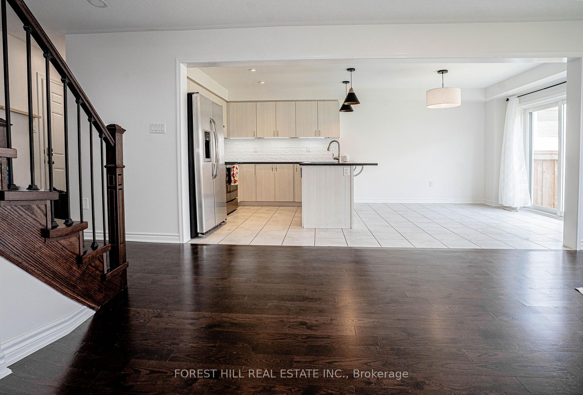 Photo 19 of 11 Glenvista Drive, Kitchener — HOMEH