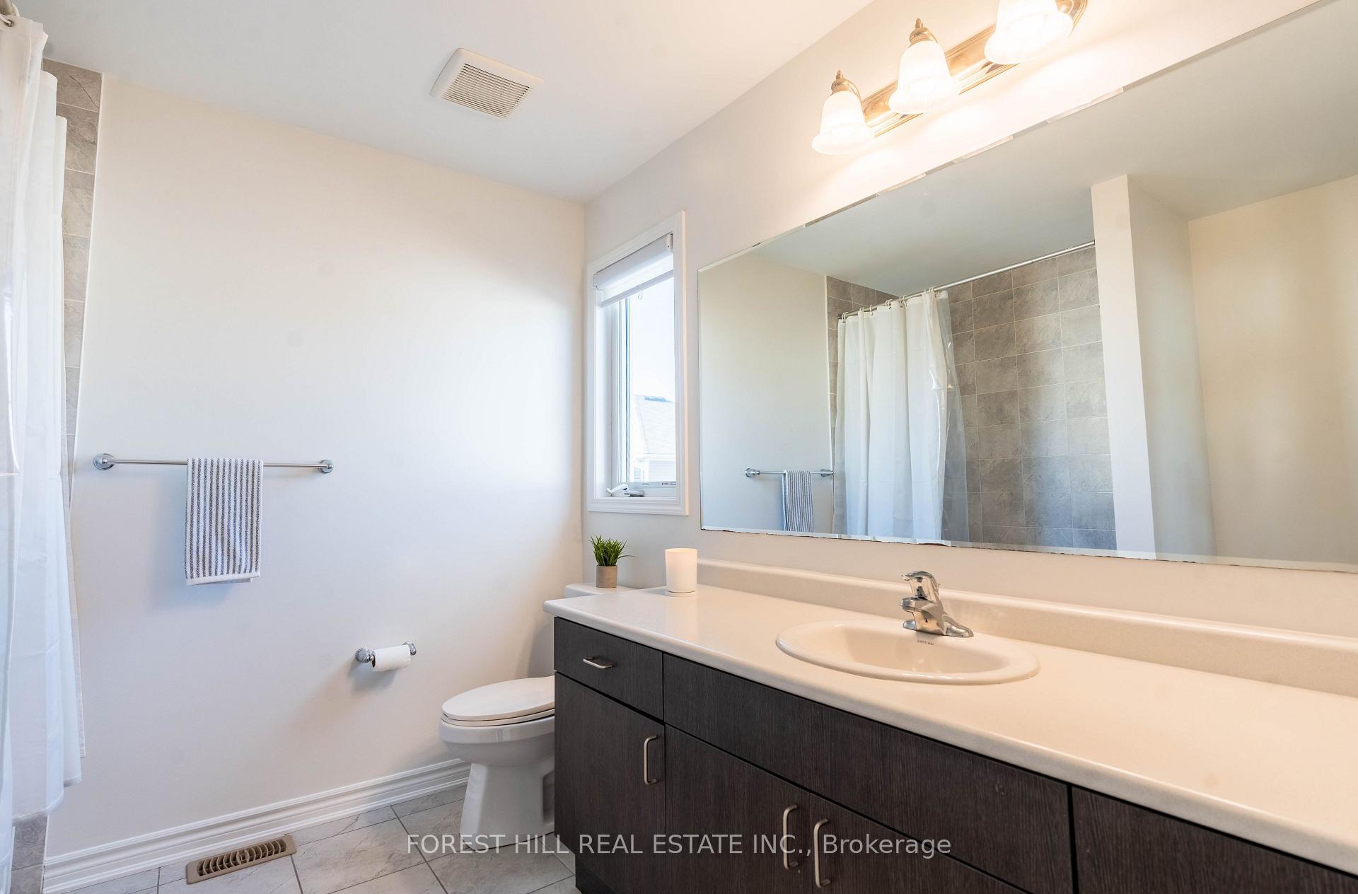 Photo 28 of 11 Glenvista Drive, Kitchener — HOMEH