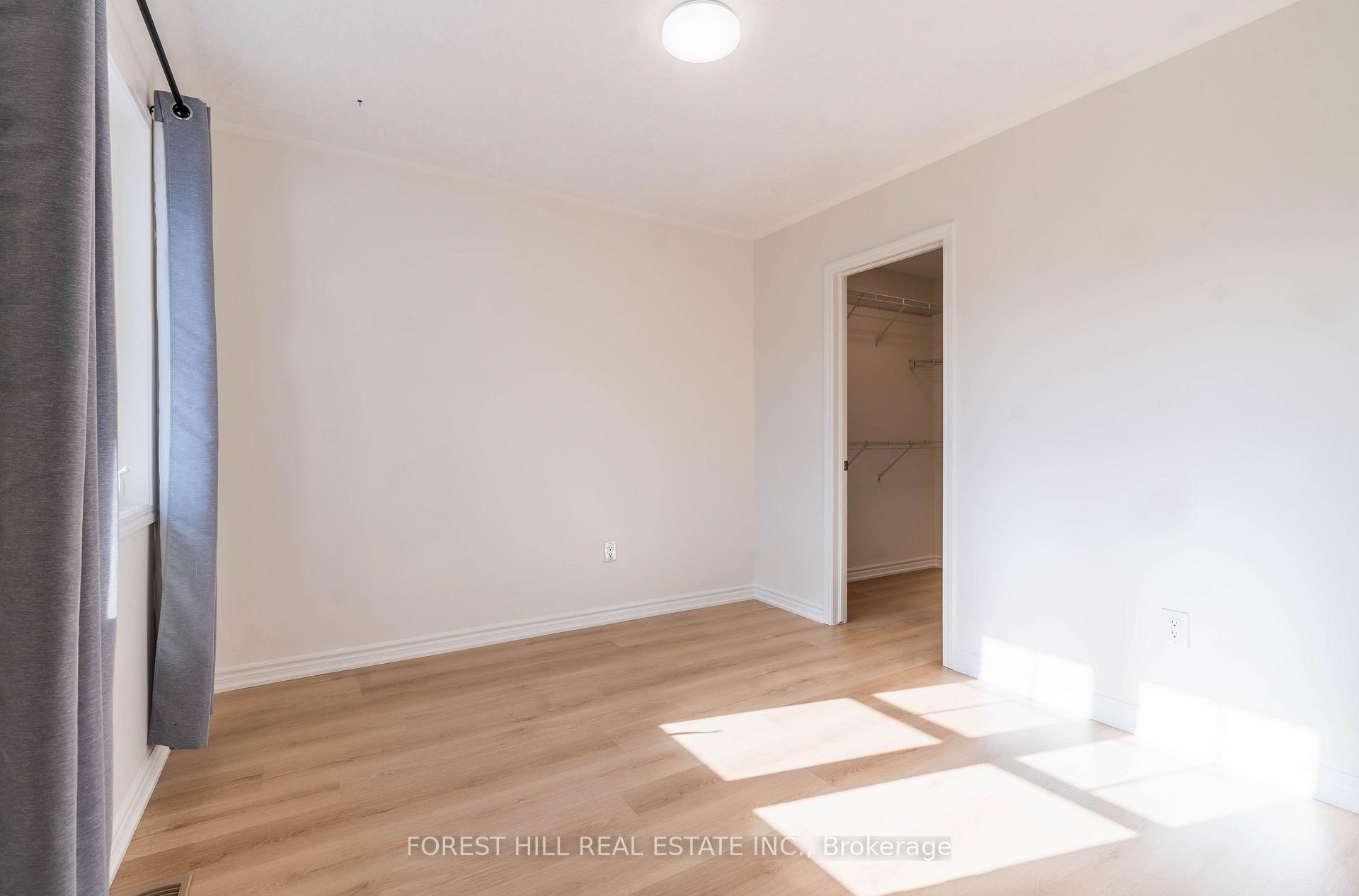 Photo 30 of 11 Glenvista Drive, Kitchener — HOMEH
