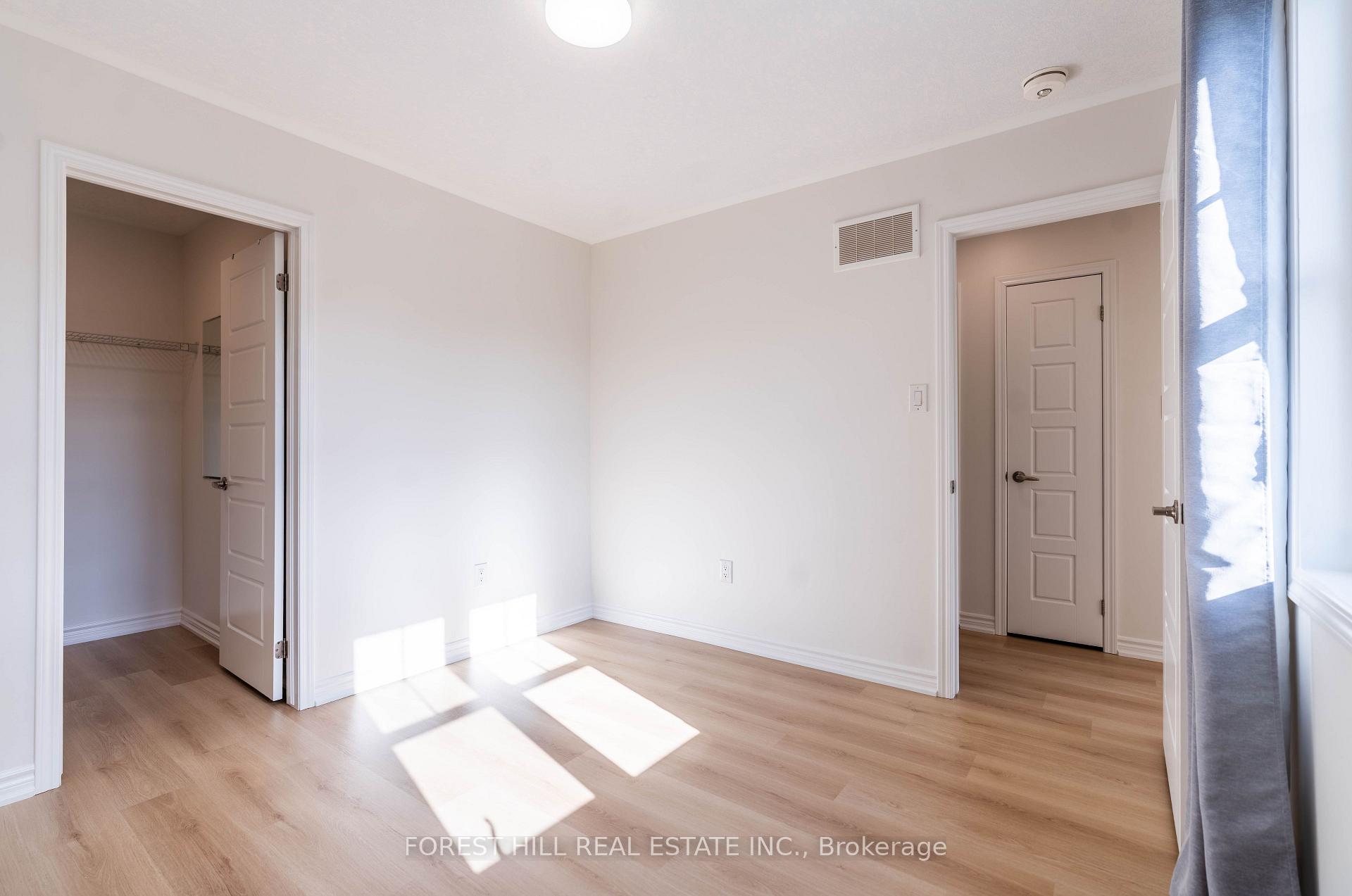 Photo 34 of 11 Glenvista Drive, Kitchener — HOMEH