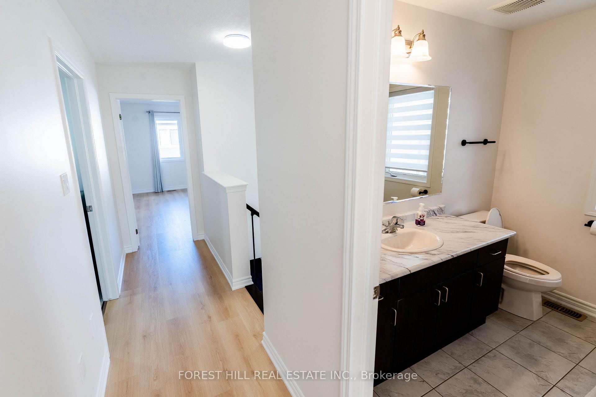 Photo 35 of 11 Glenvista Drive, Kitchener — HOMEH