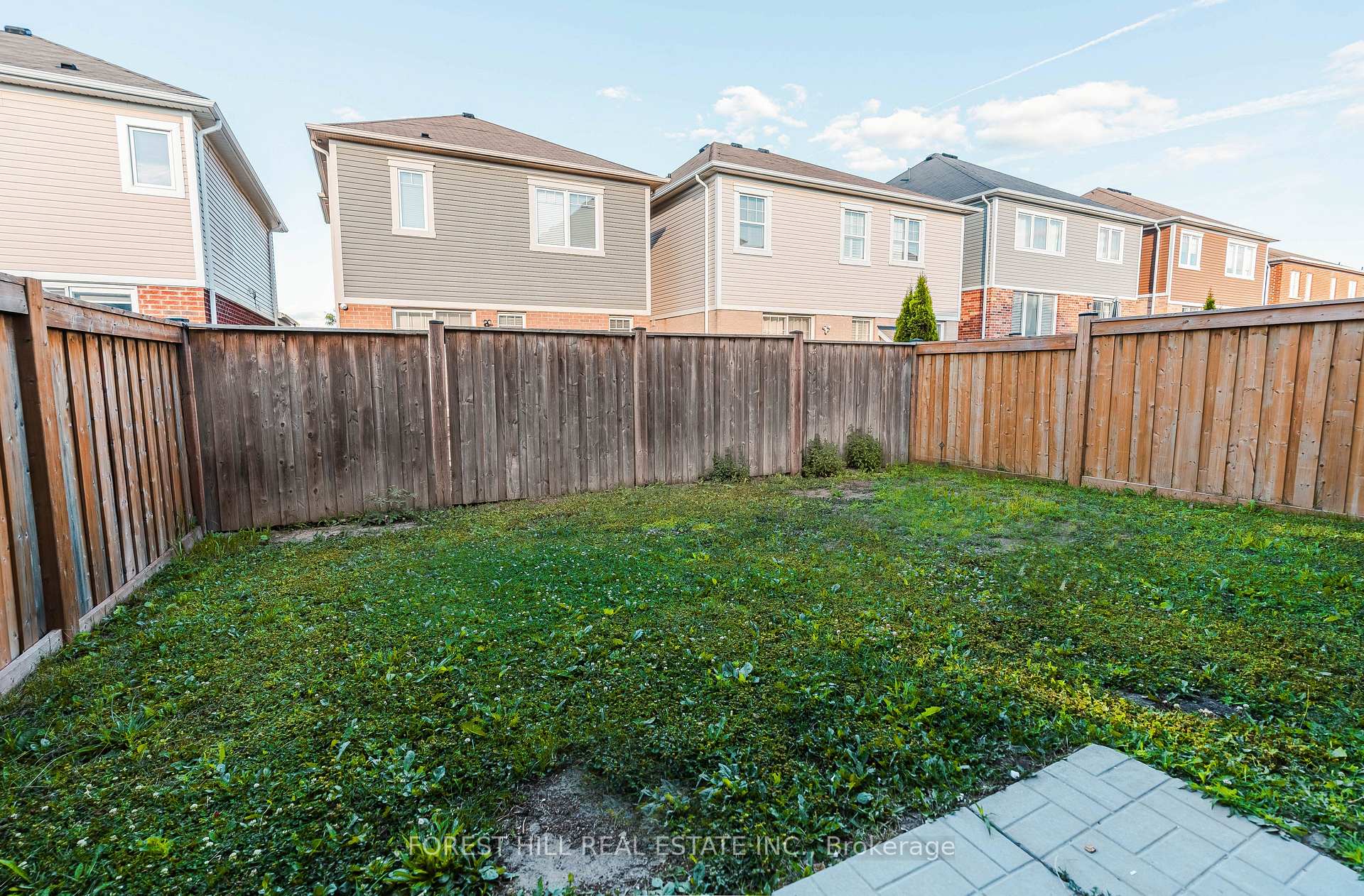 Photo 45 of 11 Glenvista Drive, Kitchener — HOMEH