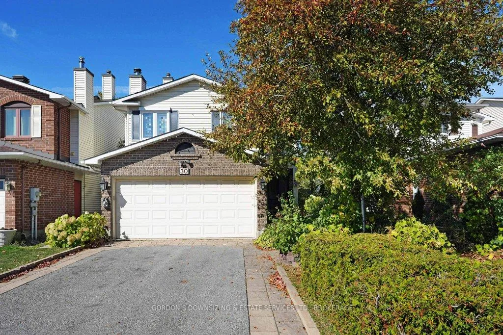 Photo 3 of 30 Chickasaw Crescent, Ottawa, Kanata - Bridlewood — HOMEH