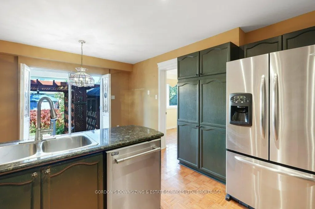 Photo 19 of 30 Chickasaw Crescent, Ottawa, Kanata - Bridlewood — HOMEH