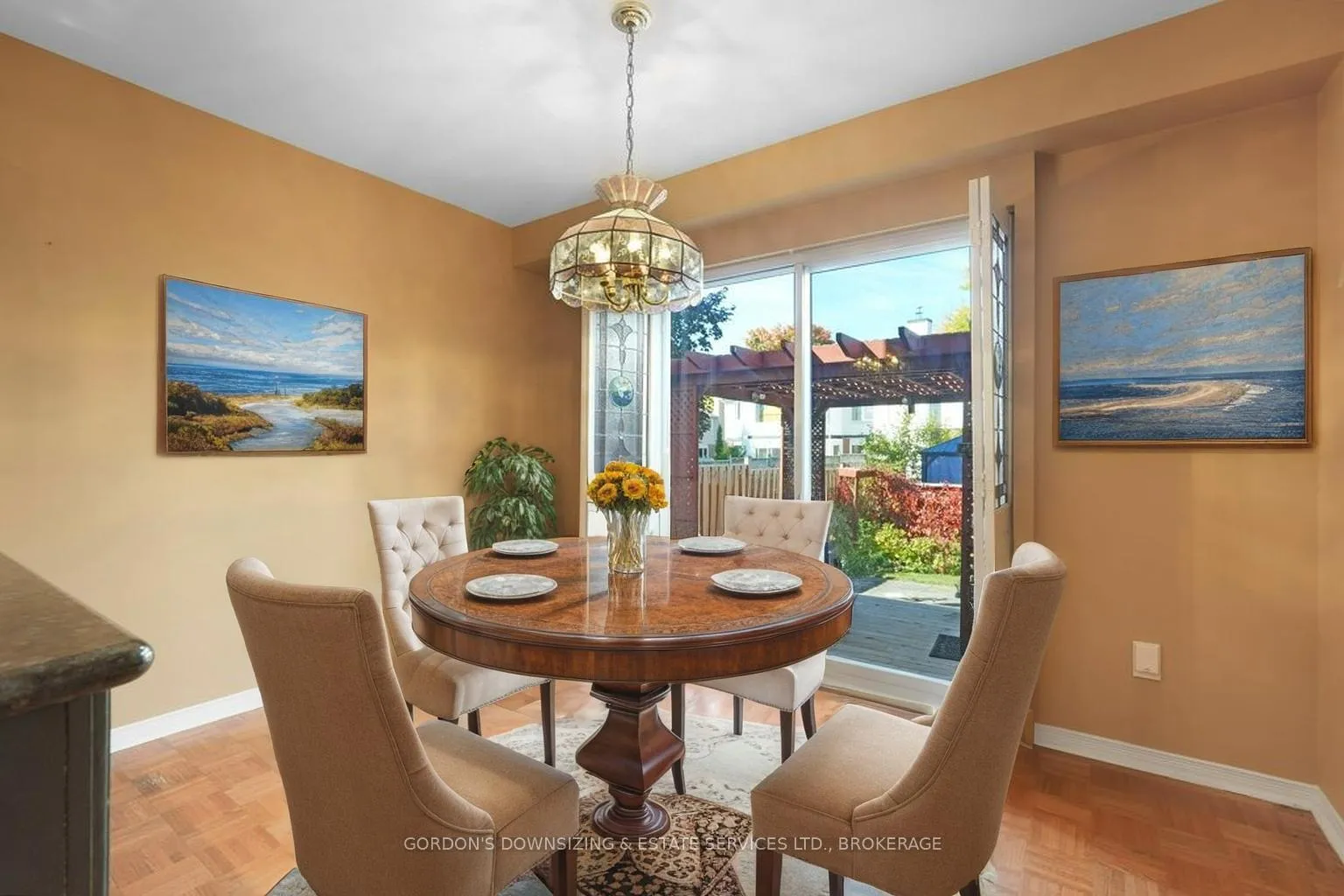 Photo 21 of 30 Chickasaw Crescent, Ottawa, Kanata - Bridlewood — HOMEH