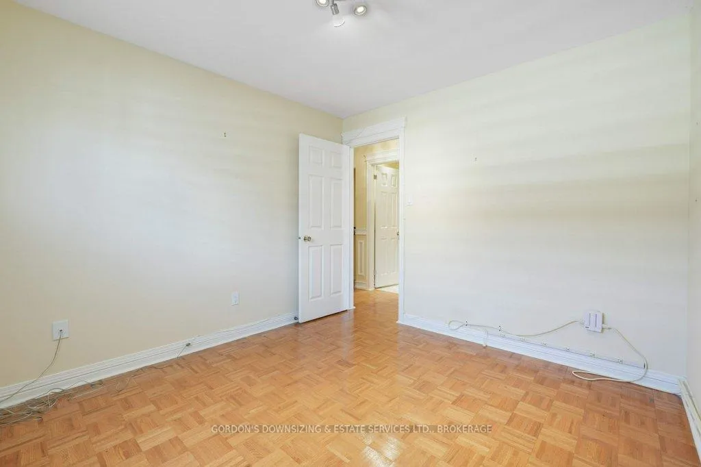 Photo 32 of 30 Chickasaw Crescent, Ottawa, Kanata - Bridlewood — HOMEH