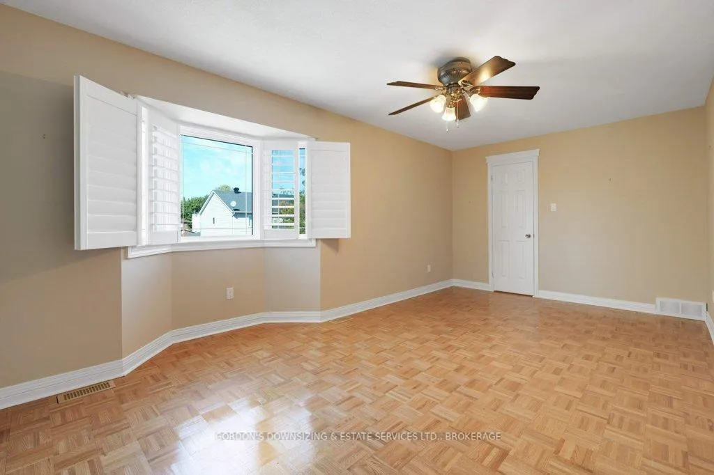 Photo 34 of 30 Chickasaw Crescent, Ottawa, Kanata - Bridlewood — HOMEH