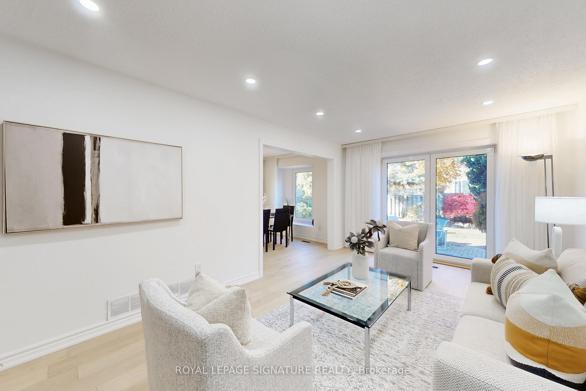 Photo 14 of 4 Larksmere Court, Markham, Milliken Mills West — HOMEH