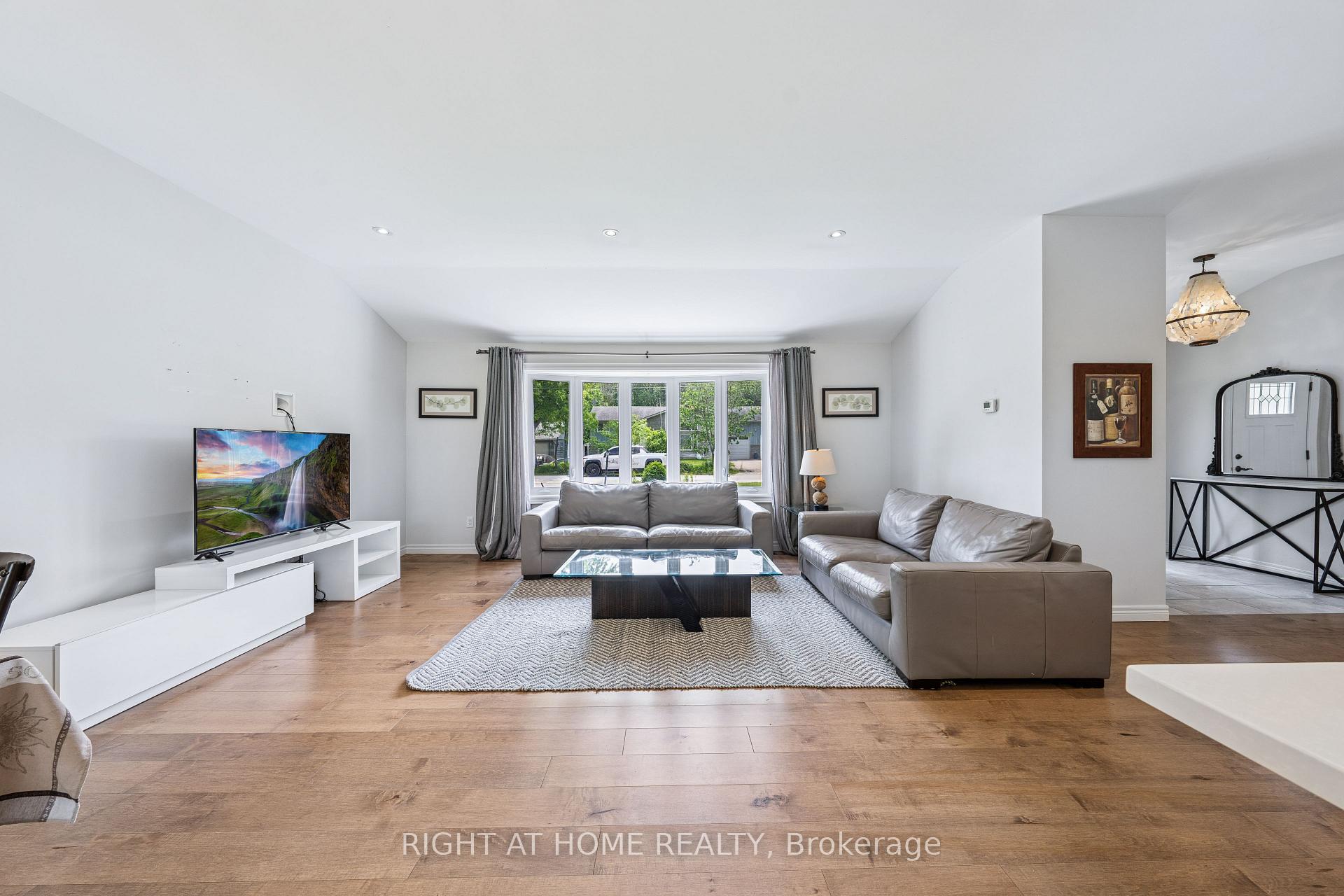 Photo 8 of 1152 Birch Road, Innisfil, Gilford — HOMEH