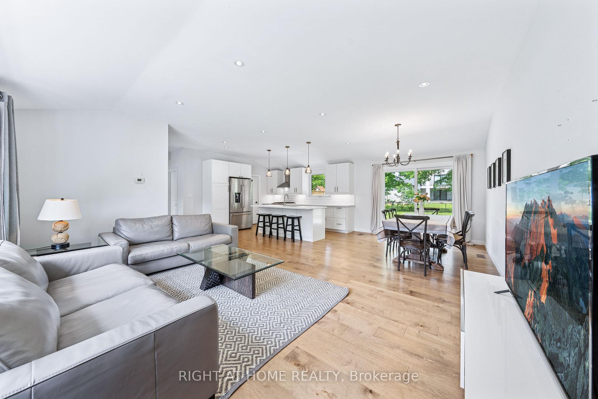 Photo 10 of 1152 Birch Road, Innisfil, Gilford — HOMEH