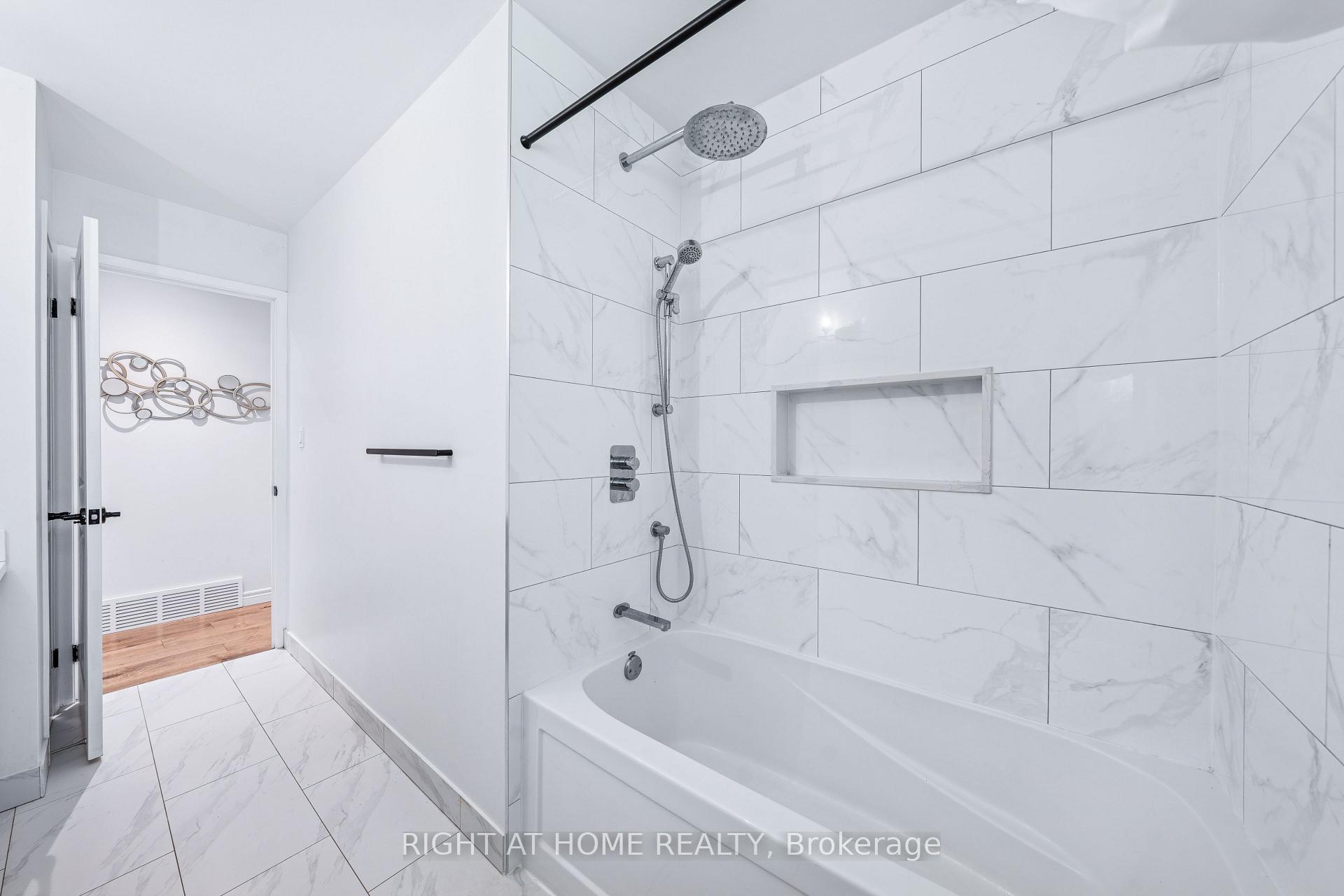 Photo 16 of 1152 Birch Road, Innisfil, Gilford — HOMEH