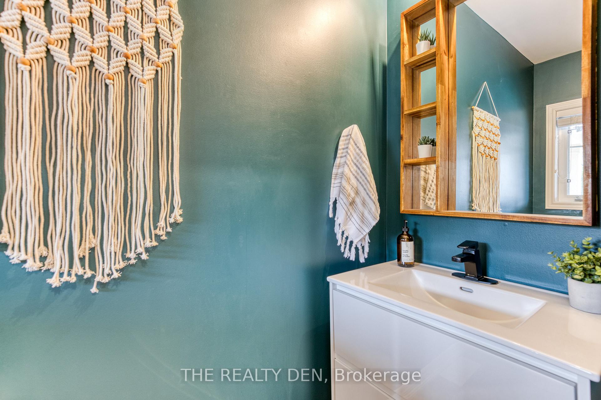 Photo 17 of 64 Condor Street, Kitchener, Bridgeport — HOMEH