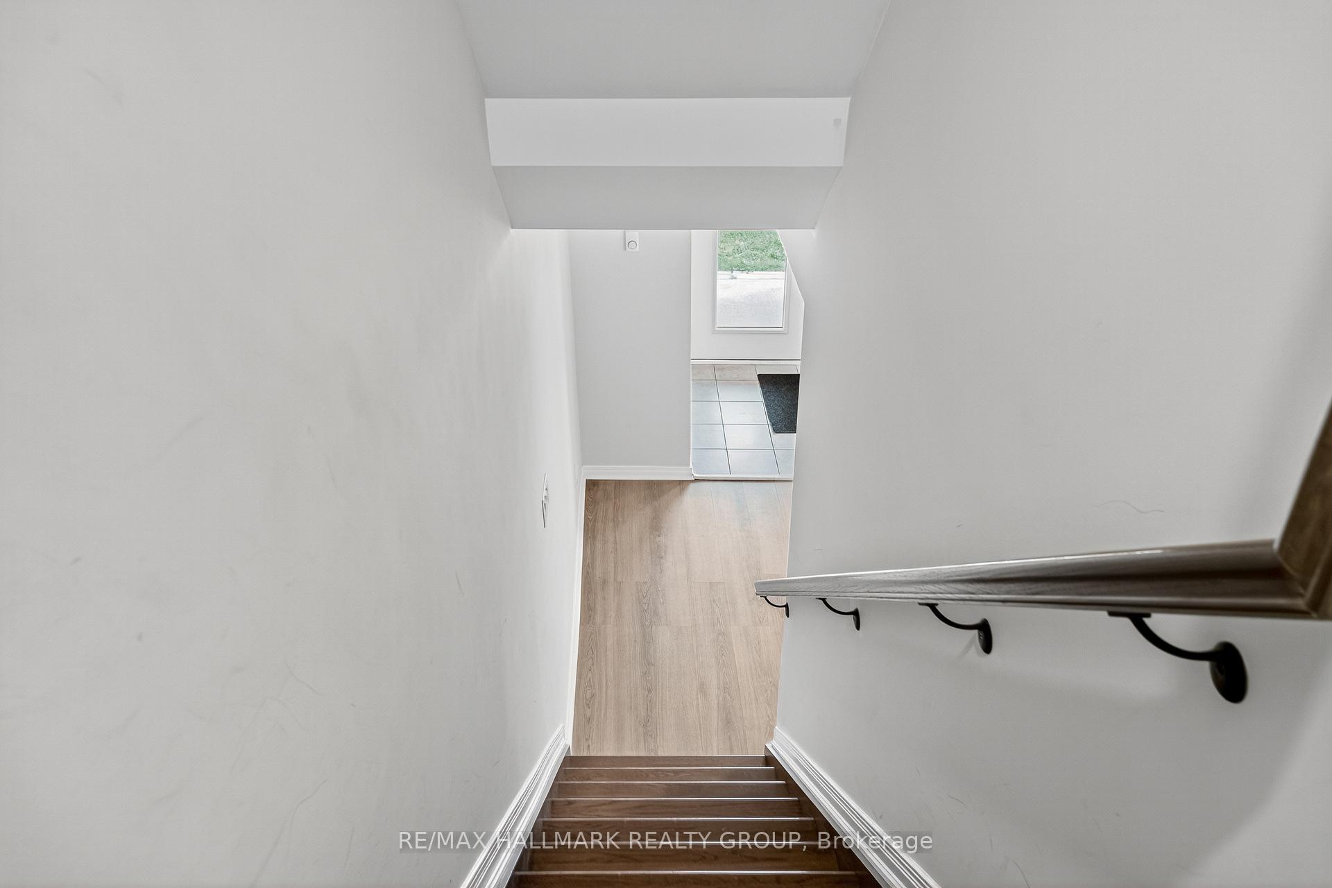 Photo 7 of 805 Element Private, Ottawa, Kanata - Emerald Meadows/Trailwest — HOMEH