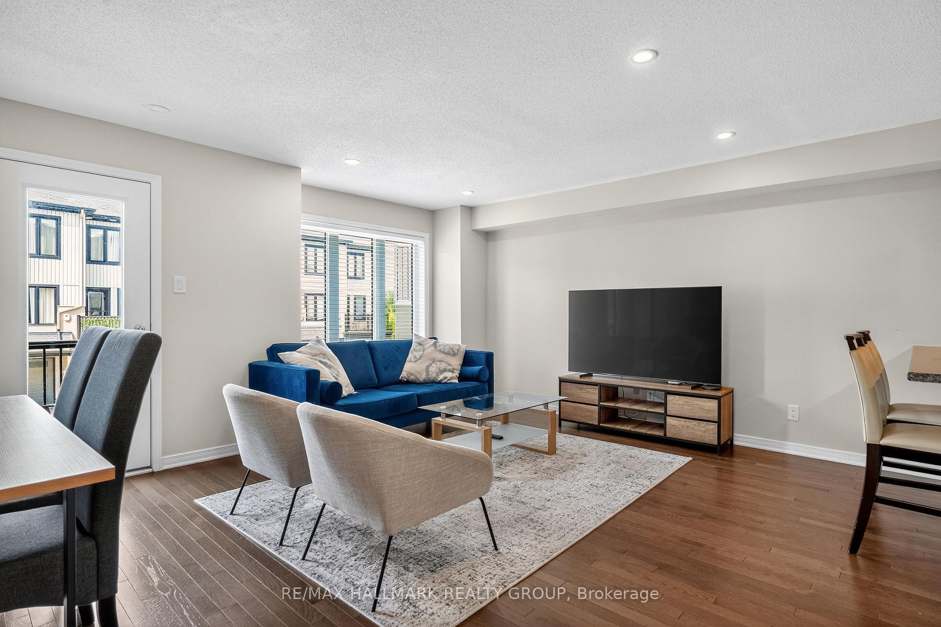 Photo 10 of 805 Element Private, Ottawa, Kanata - Emerald Meadows/Trailwest — HOMEH
