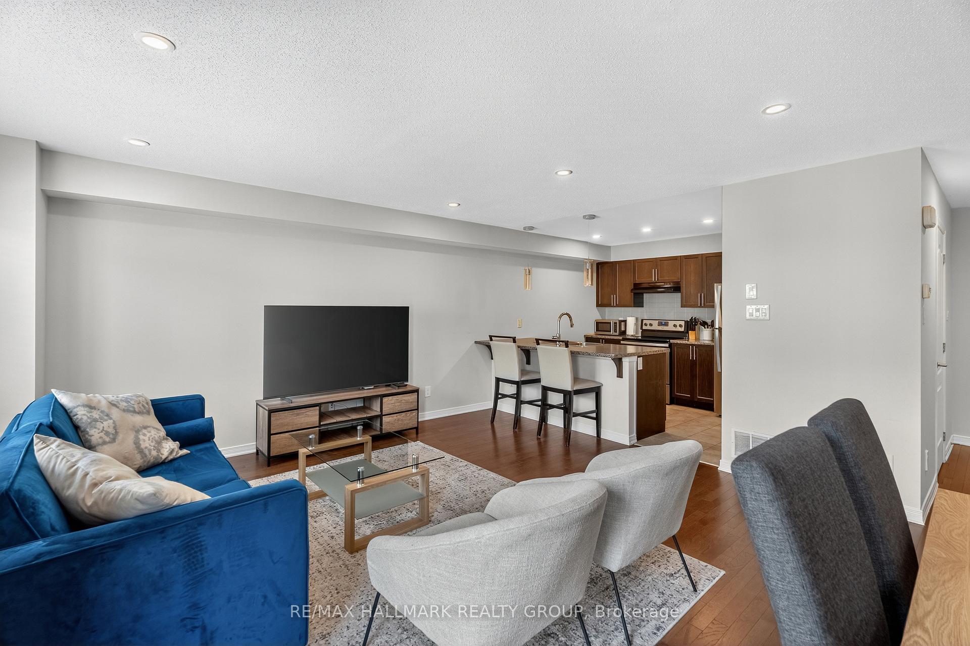 Photo 12 of 805 Element Private, Ottawa, Kanata - Emerald Meadows/Trailwest — HOMEH