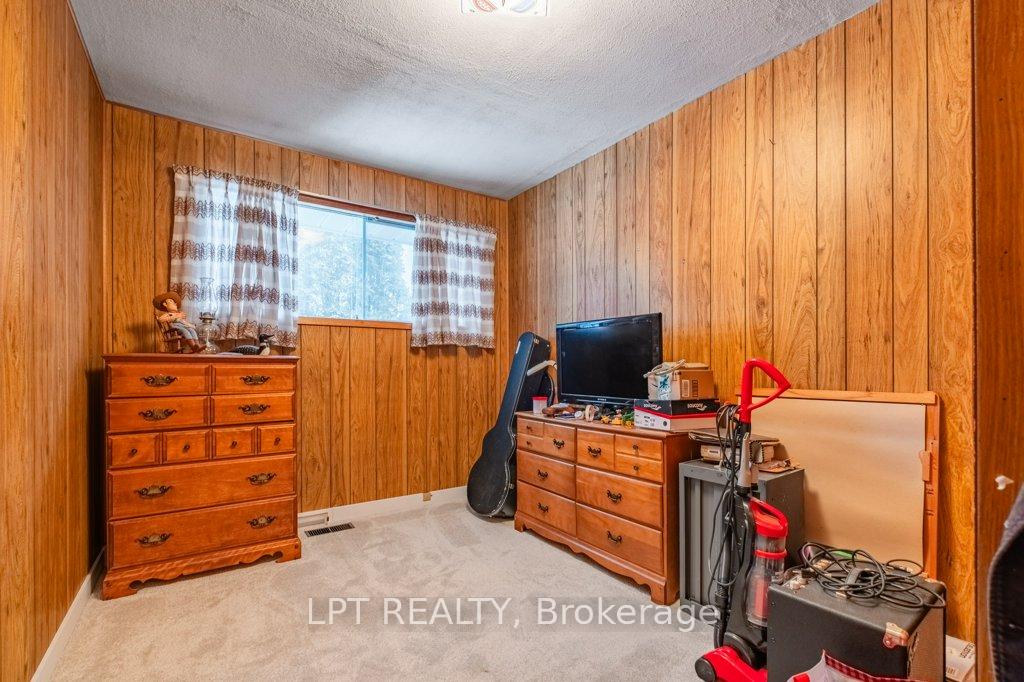 Photo 16 of 4971 County Road 2, Loyalist, Lennox and Addington - South — HOMEH