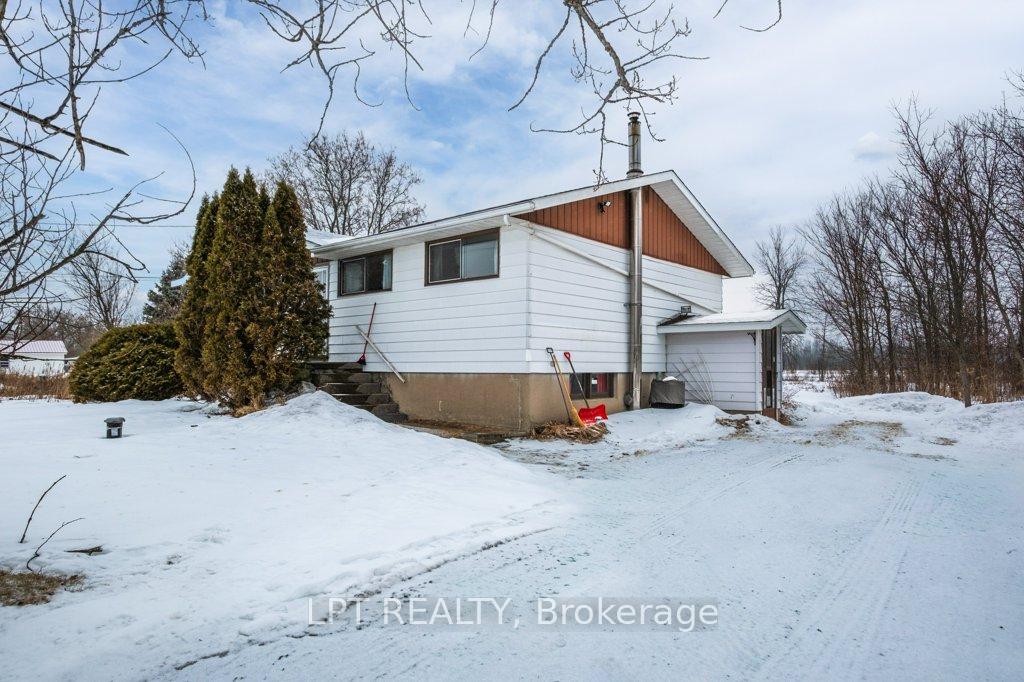 Photo 21 of 4971 County Road 2, Loyalist, Lennox and Addington - South — HOMEH
