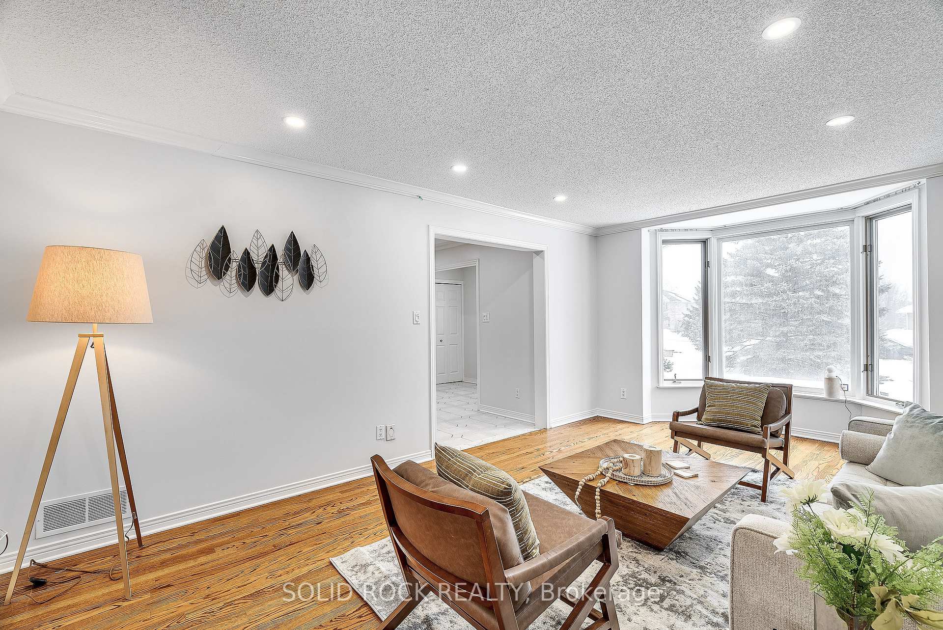 Photo 5 of 42 Marchbrook Circle, Ottawa, Kanata - Rural Kanata (Central) — HOMEH