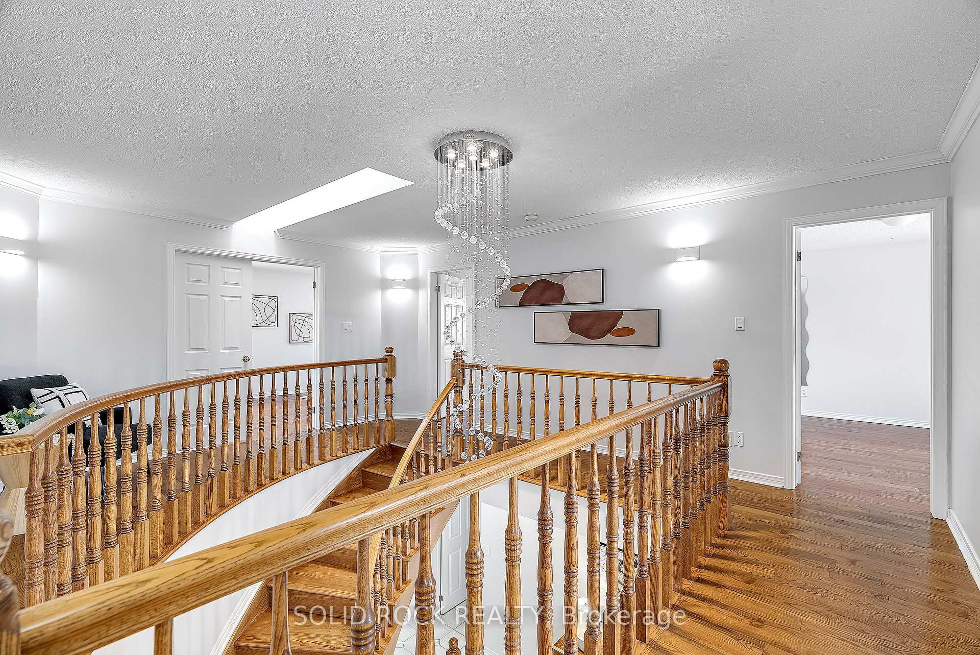 Photo 14 of 42 Marchbrook Circle, Ottawa, Kanata - Rural Kanata (Central) — HOMEH