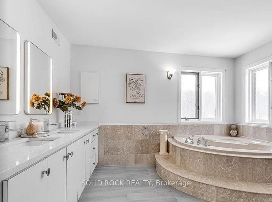 Photo 17 of 42 Marchbrook Circle, Ottawa, Kanata - Rural Kanata (Central) — HOMEH