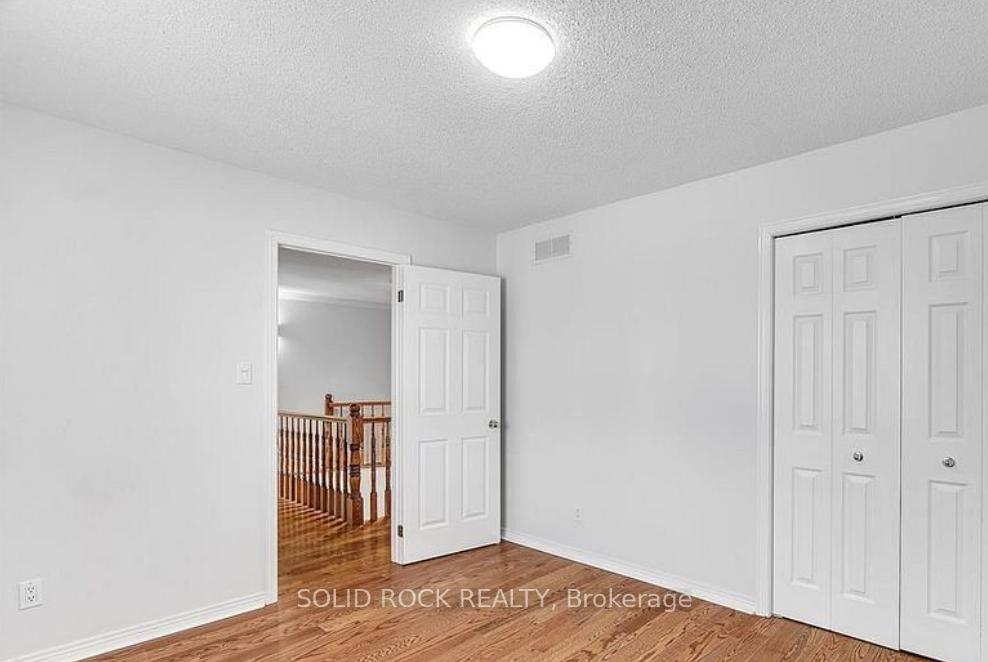 Photo 18 of 42 Marchbrook Circle, Ottawa, Kanata - Rural Kanata (Central) — HOMEH