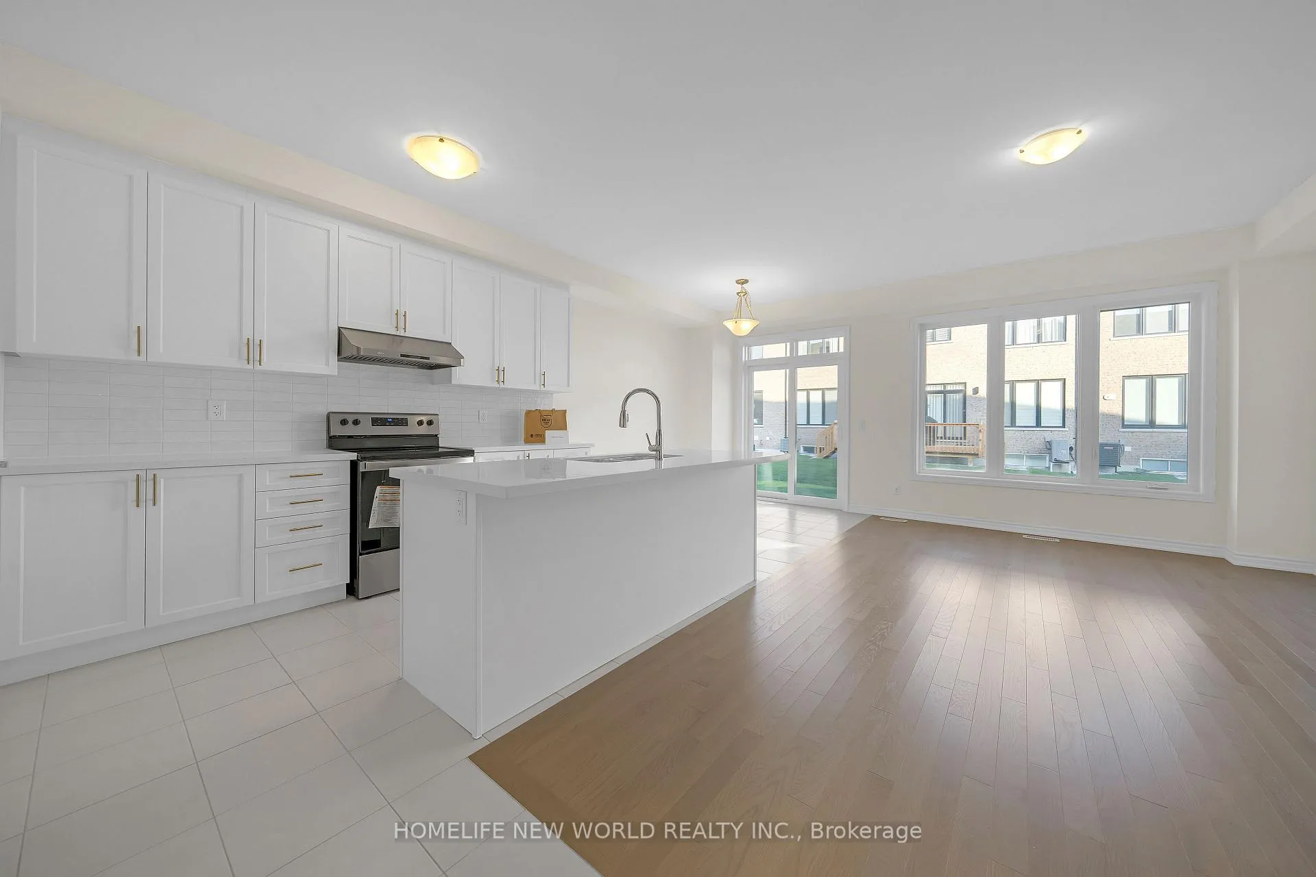 Photo 7 of 7 Harvey Bunker Crescent, Markham, Angus Glen — HOMEH