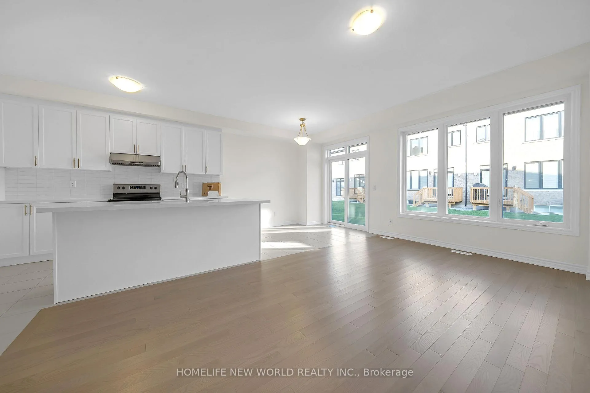 Photo 9 of 7 Harvey Bunker Crescent, Markham, Angus Glen — HOMEH
