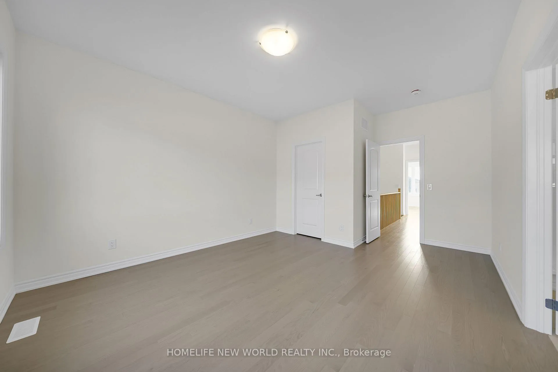 Photo 13 of 7 Harvey Bunker Crescent, Markham, Angus Glen — HOMEH