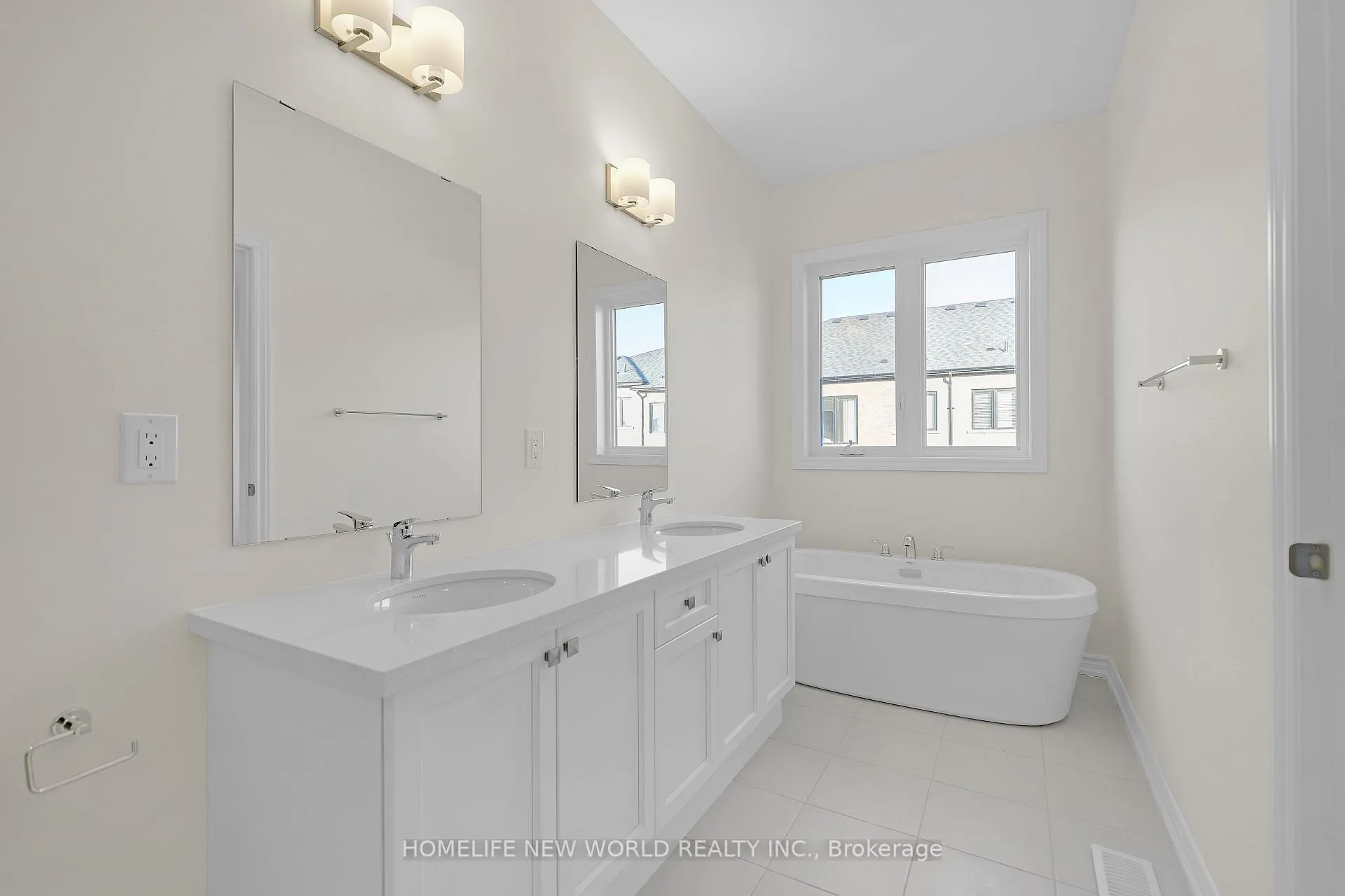 Photo 15 of 7 Harvey Bunker Crescent, Markham, Angus Glen — HOMEH