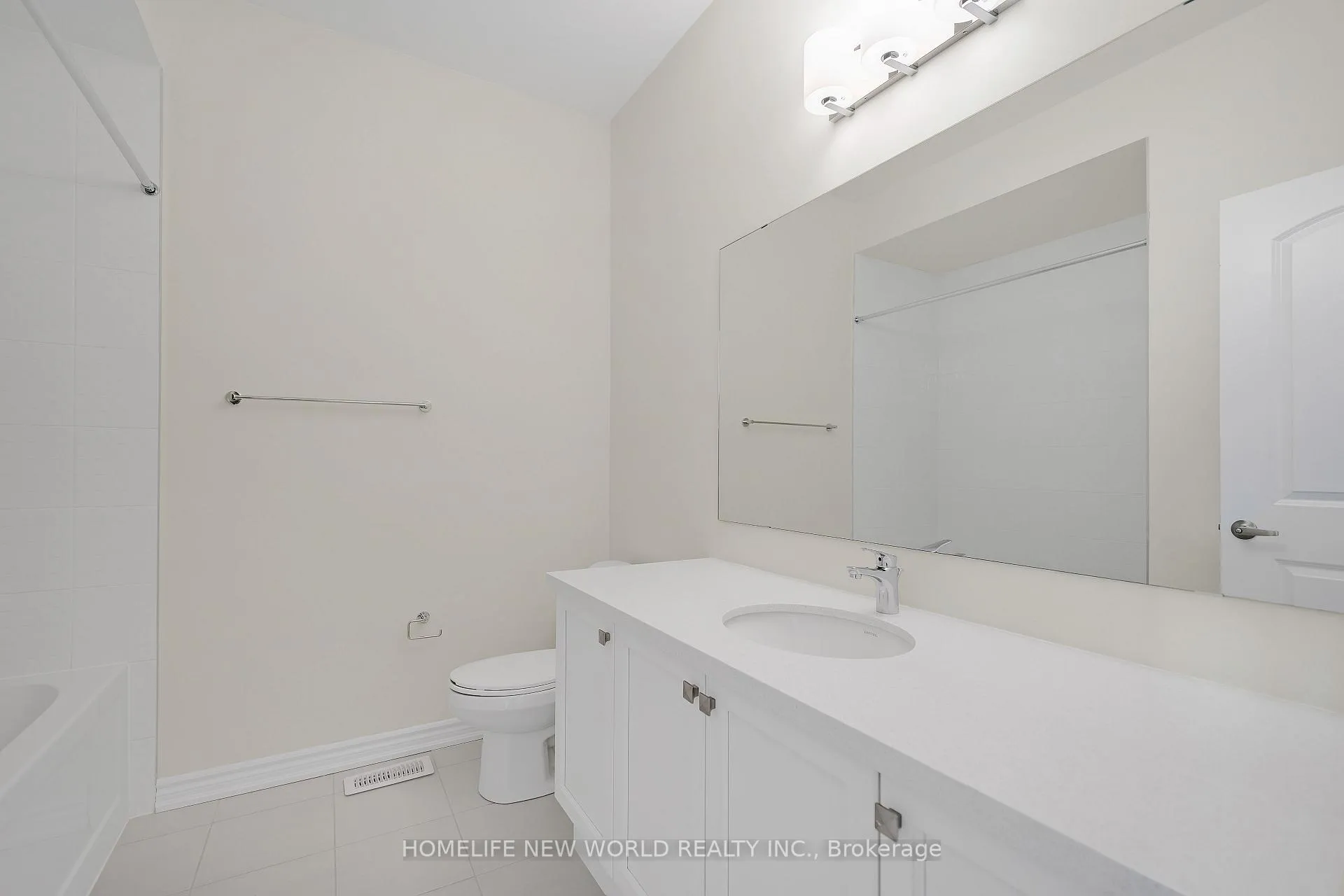 Photo 19 of 7 Harvey Bunker Crescent, Markham, Angus Glen — HOMEH