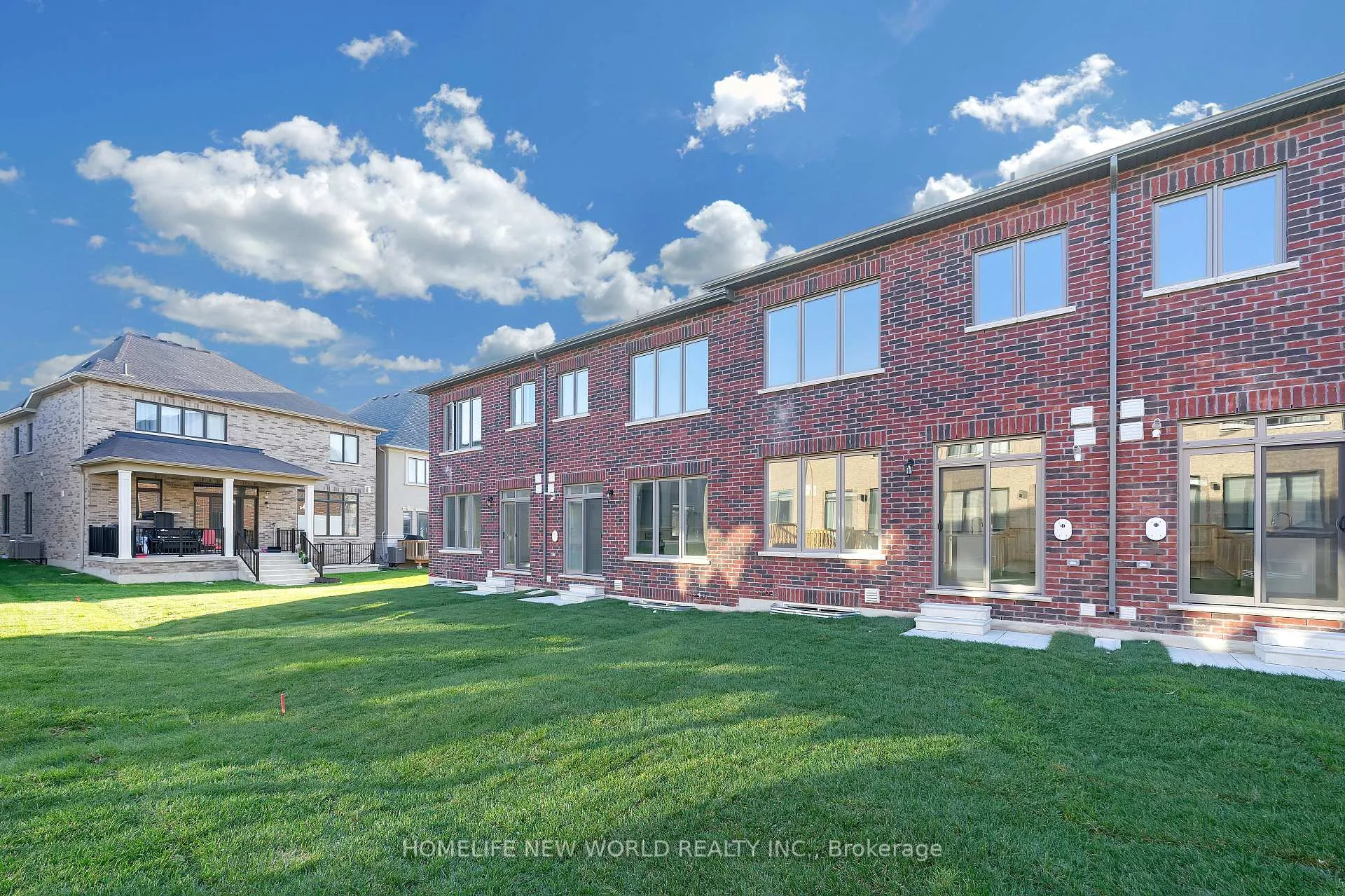 Photo 25 of 7 Harvey Bunker Crescent, Markham, Angus Glen — HOMEH