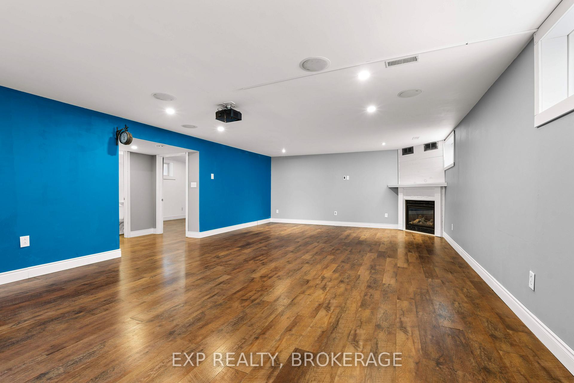 Photo 27 of 121 Hogan Crescent, Loyalist, Amherstview — HOMEH