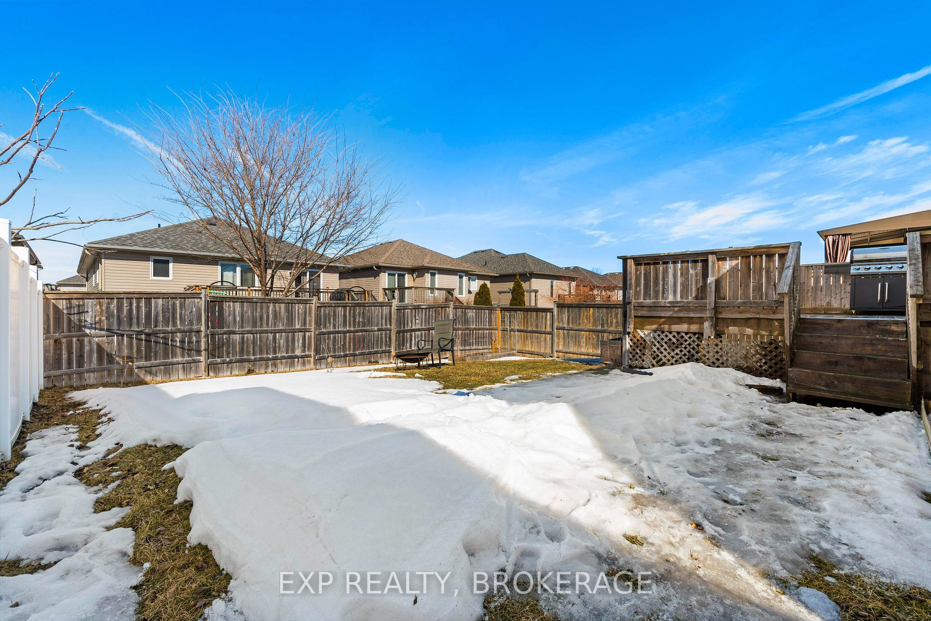 Photo 37 of 121 Hogan Crescent, Loyalist, Amherstview — HOMEH