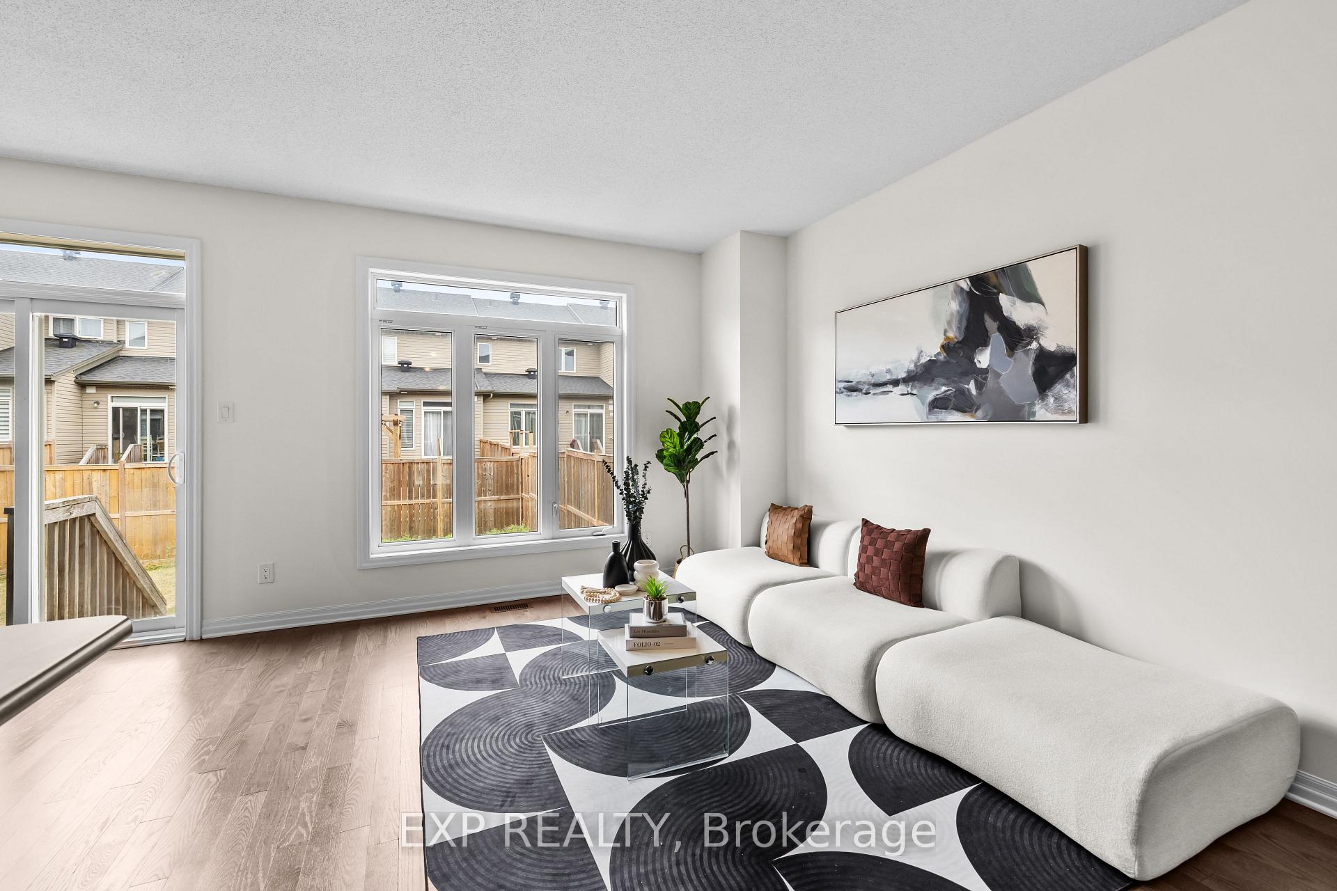 Photo 6 of 157 Overberg Way, Ottawa, Kanata - Emerald Meadows/Trailwest — HOMEH