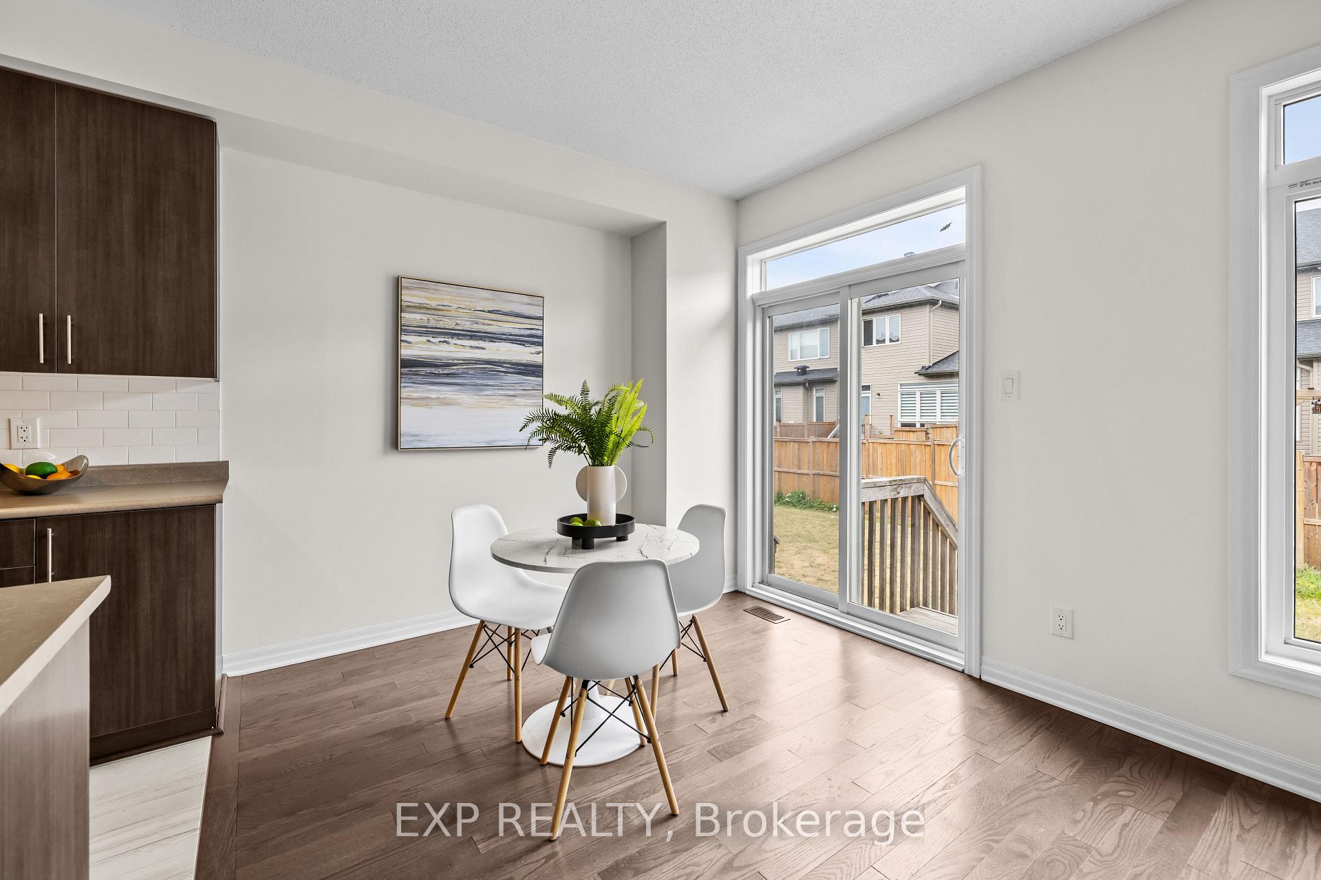 Photo 7 of 157 Overberg Way, Ottawa, Kanata - Emerald Meadows/Trailwest — HOMEH