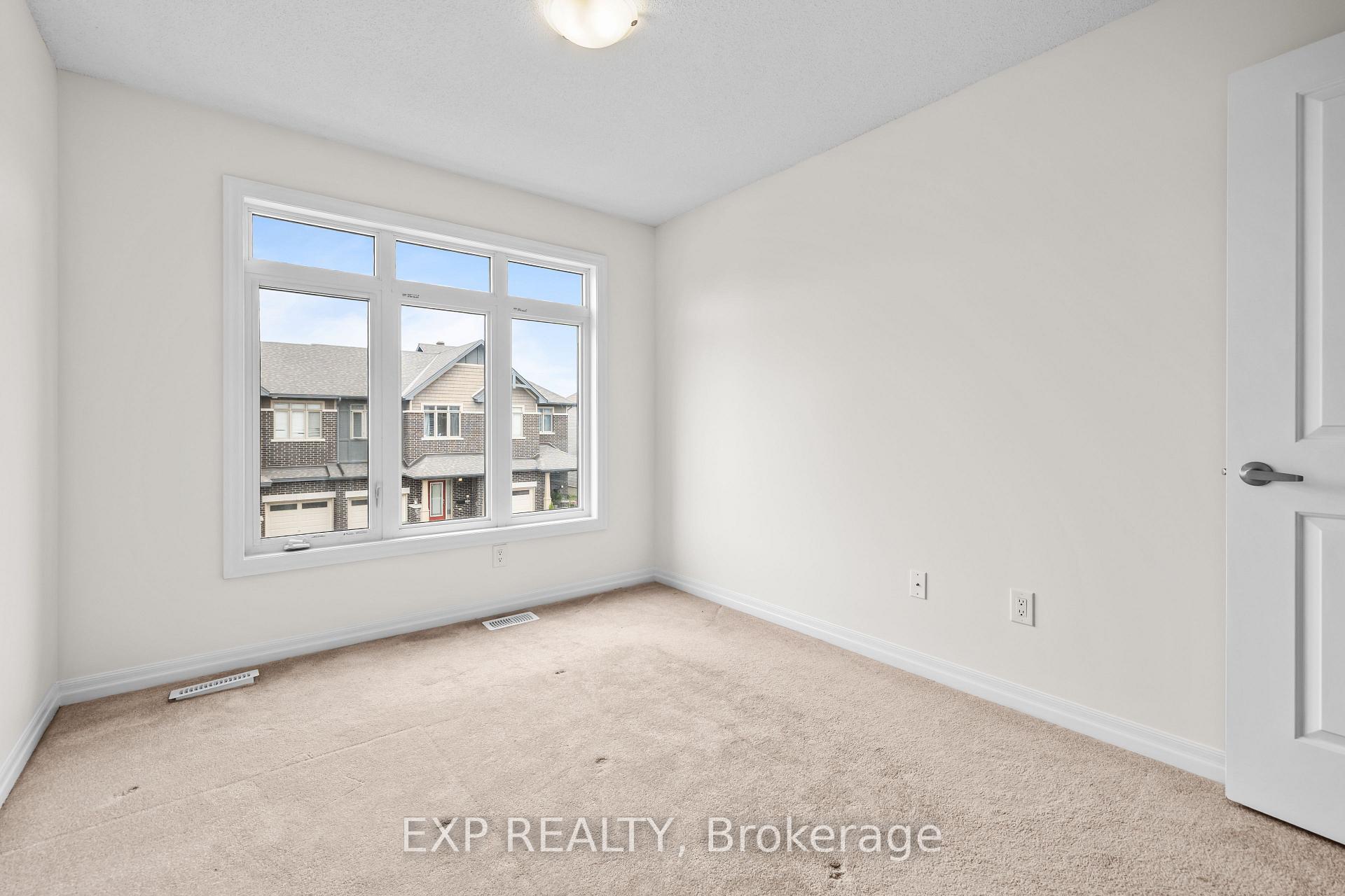 Photo 20 of 157 Overberg Way, Ottawa, Kanata - Emerald Meadows/Trailwest — HOMEH