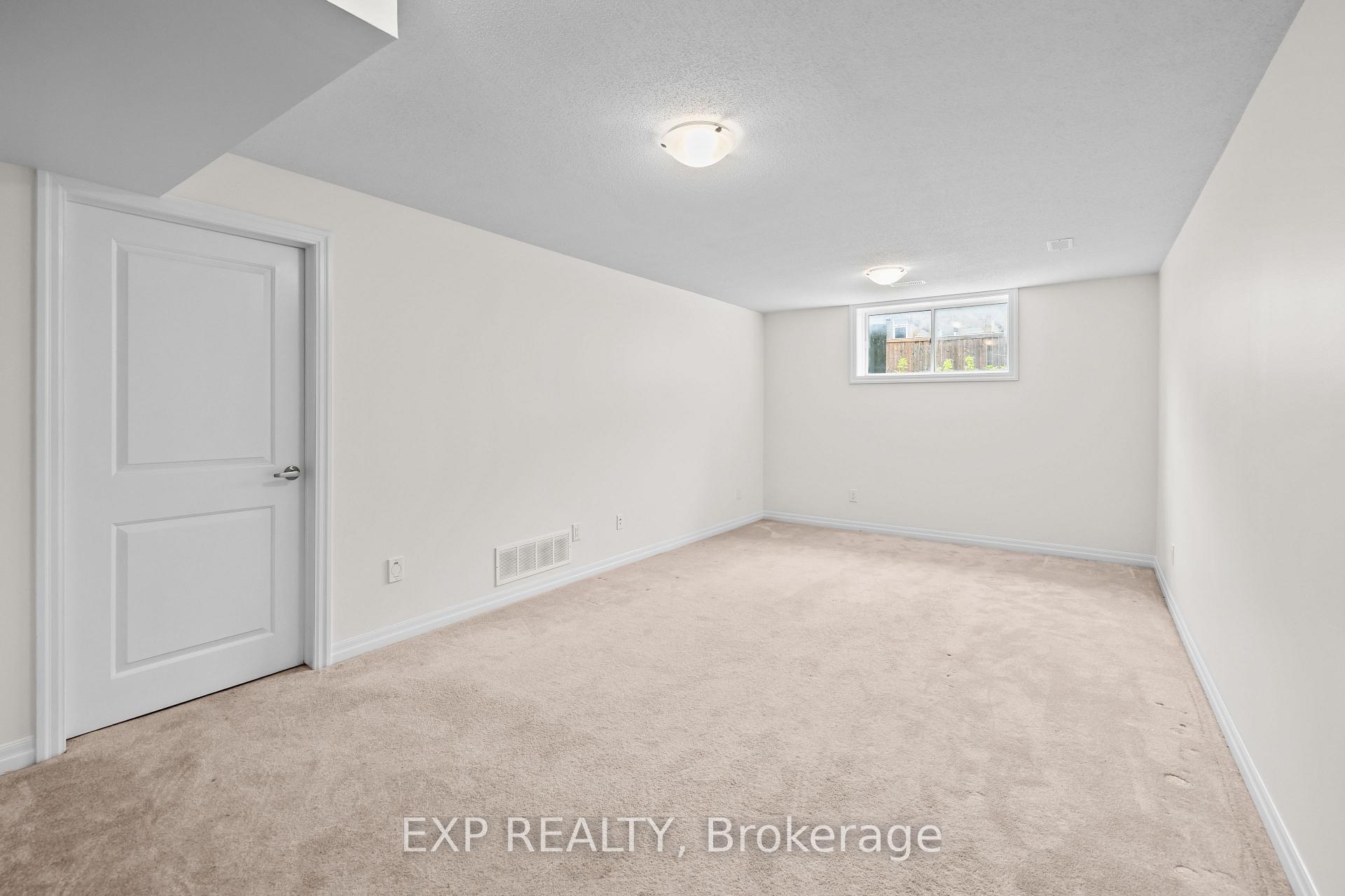 Photo 25 of 157 Overberg Way, Ottawa, Kanata - Emerald Meadows/Trailwest — HOMEH