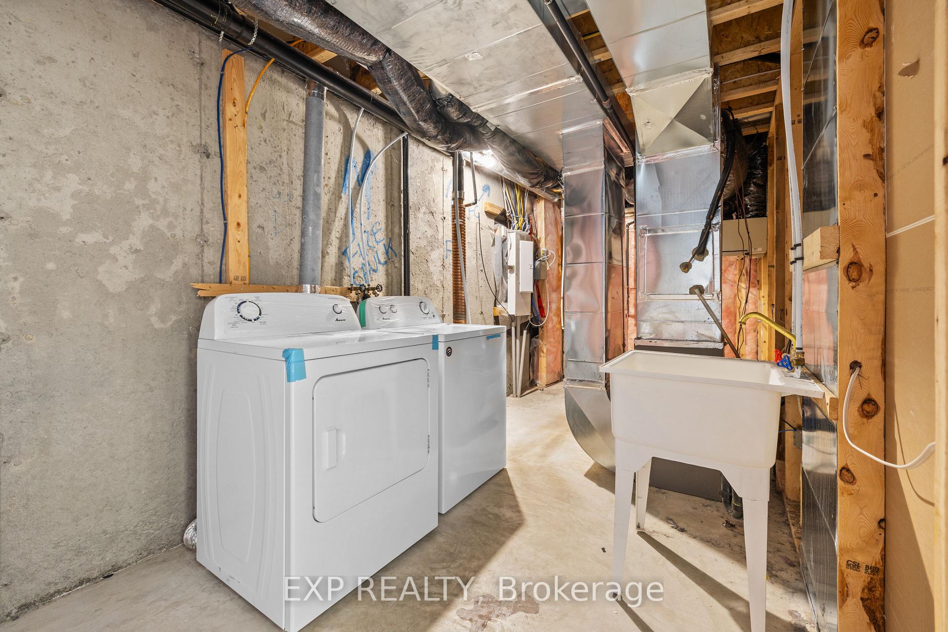 Photo 26 of 157 Overberg Way, Ottawa, Kanata - Emerald Meadows/Trailwest — HOMEH