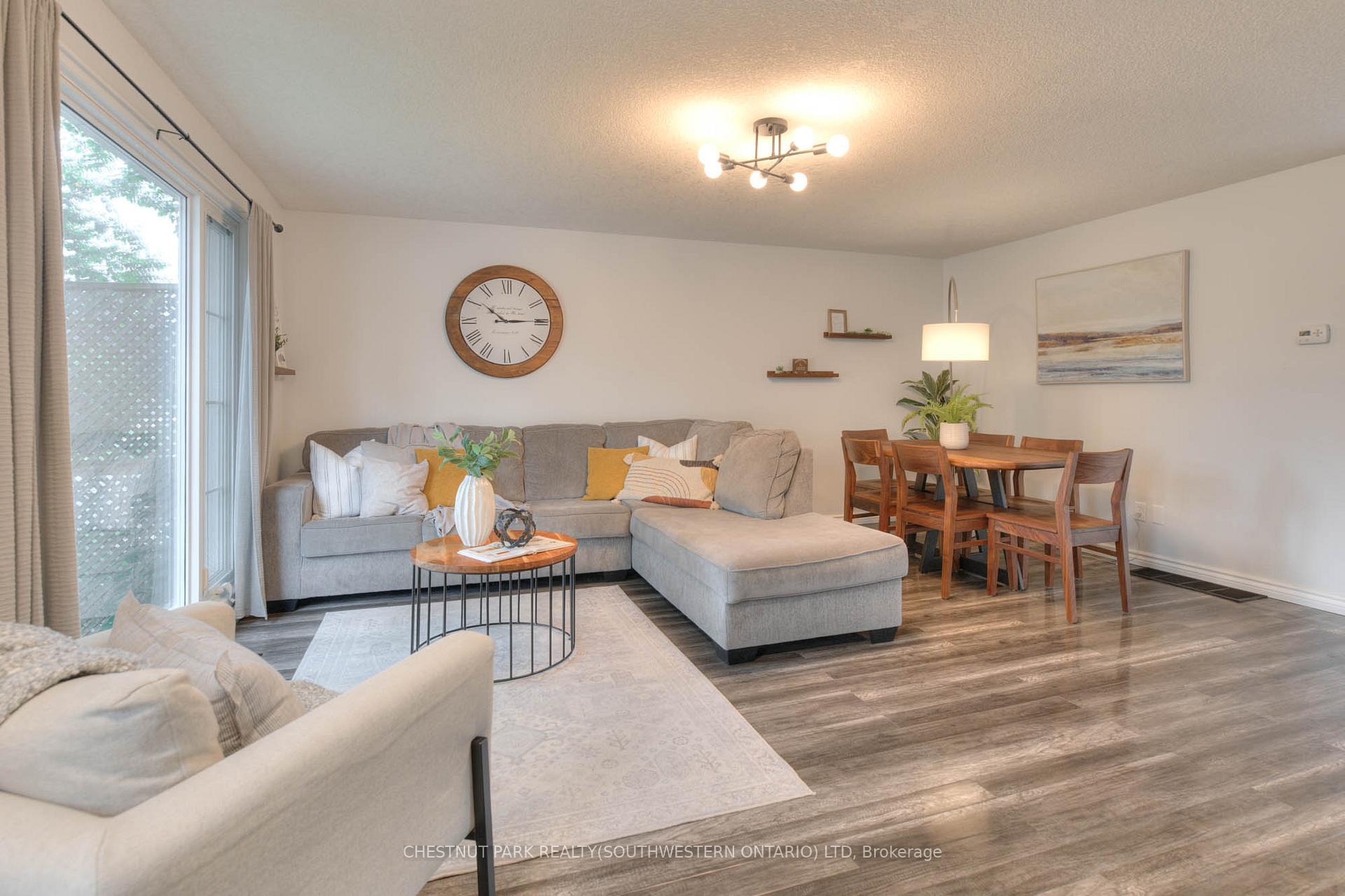 Photo 6 of 34 Monteagle Crescent, Kitchener — HOMEH