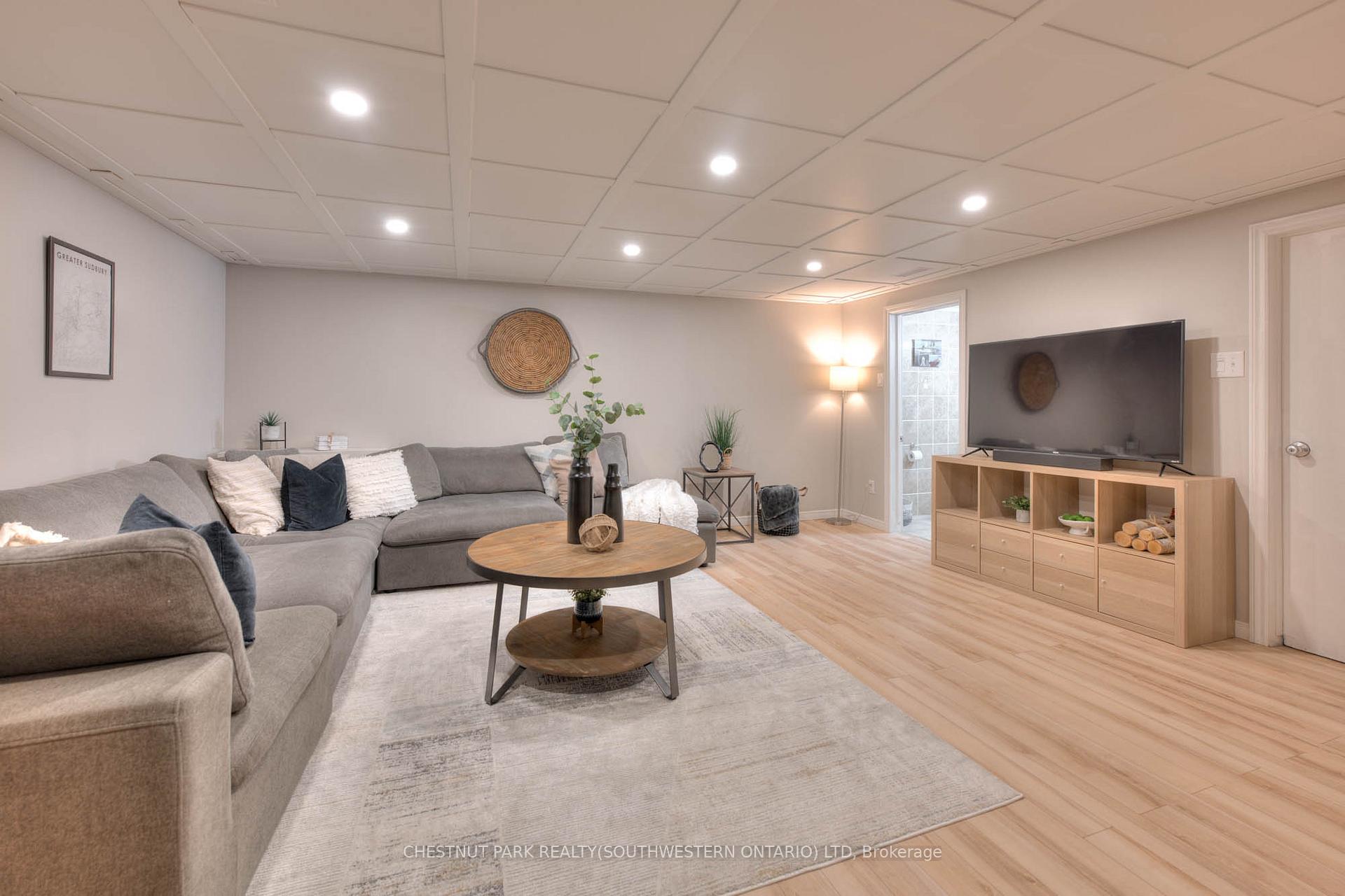 Photo 28 of 34 Monteagle Crescent, Kitchener — HOMEH