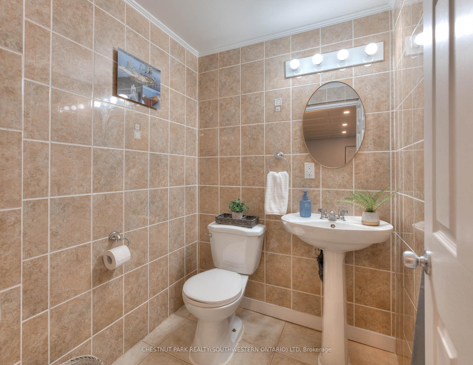 Photo 32 of 34 Monteagle Crescent, Kitchener — HOMEH