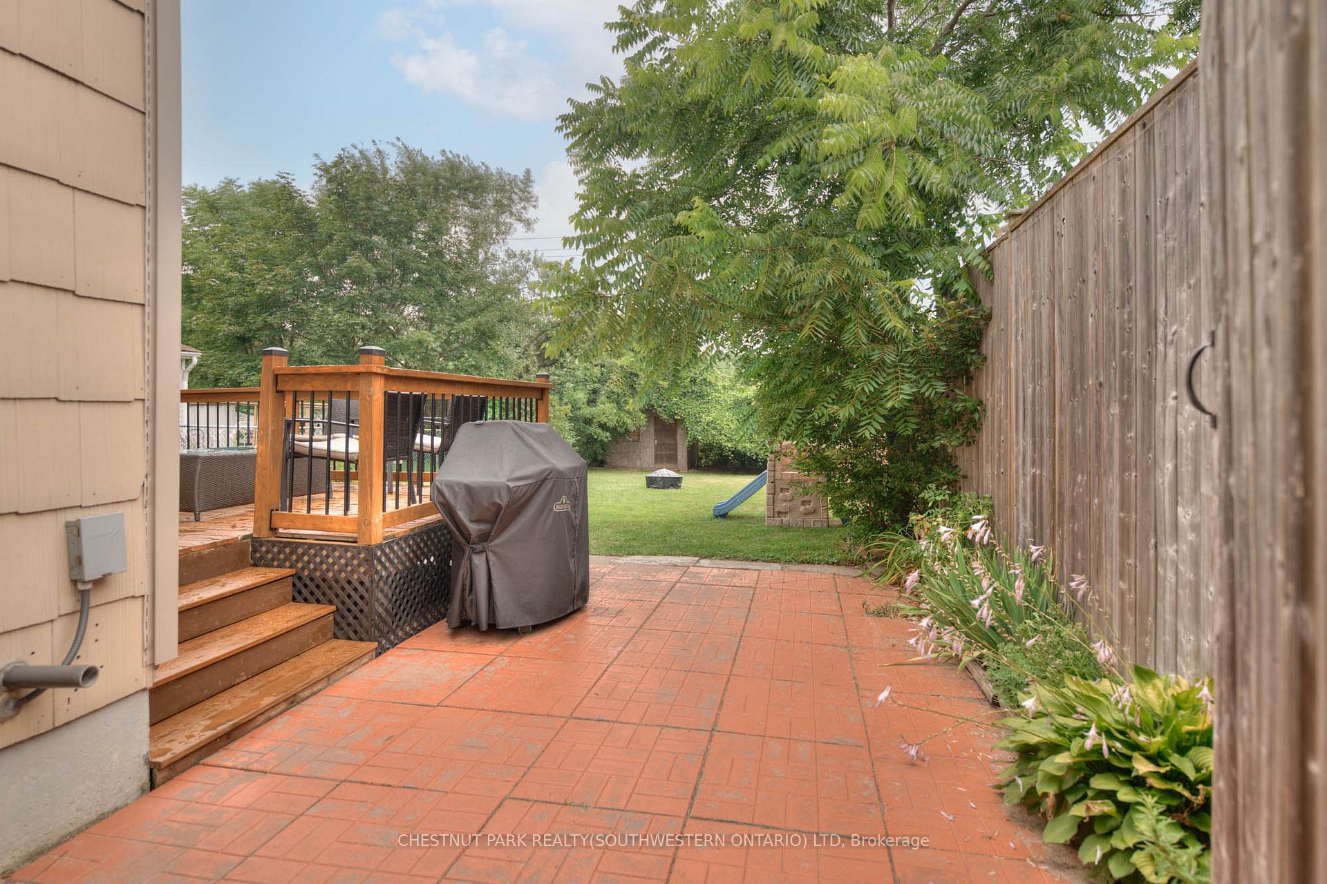 Photo 35 of 34 Monteagle Crescent, Kitchener — HOMEH