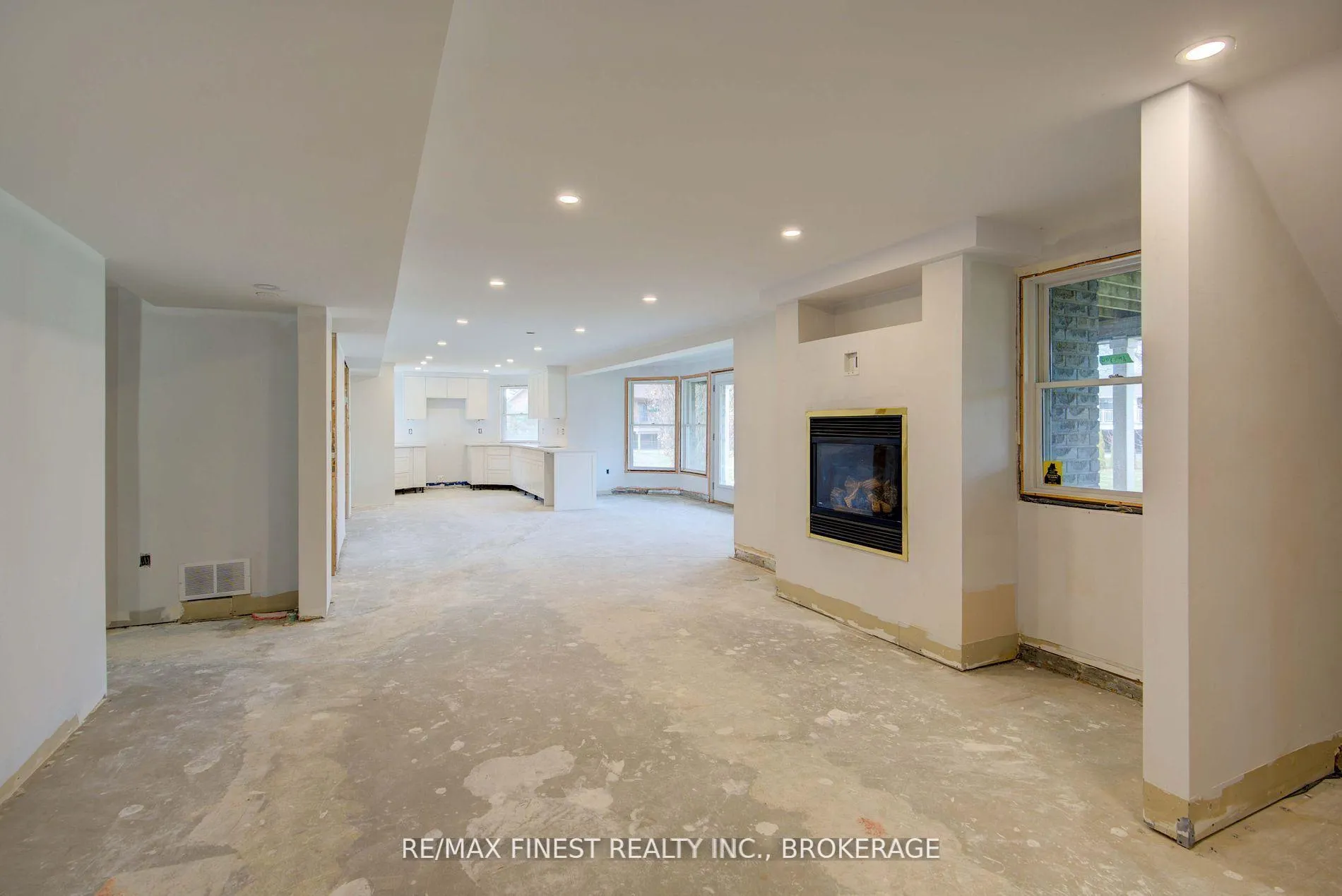 Photo 17 of 1674 South Boulevard, Kingston, Kingston East (incl CFB Kingston) — HOMEH