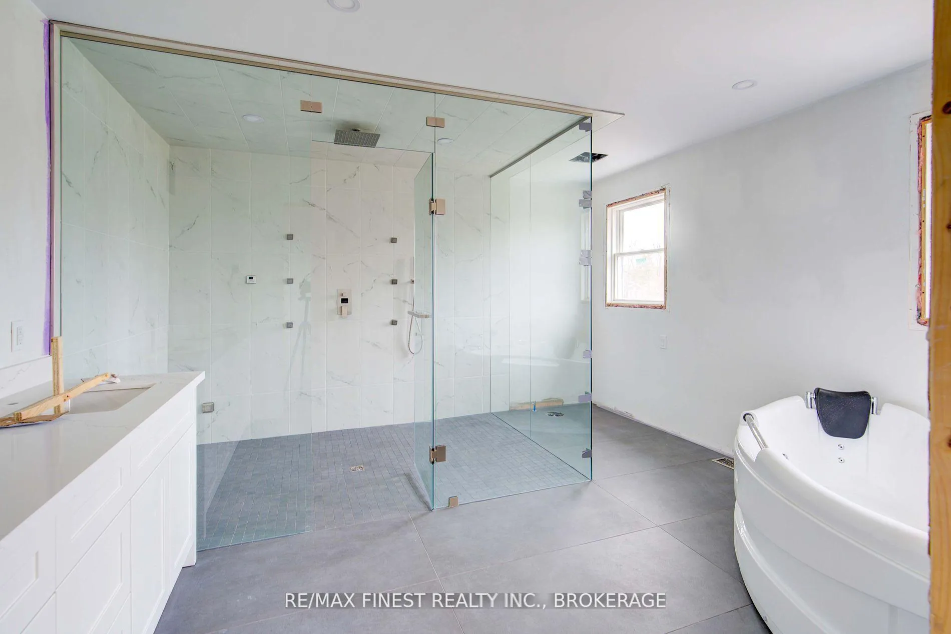 Photo 19 of 1674 South Boulevard, Kingston, Kingston East (incl CFB Kingston) — HOMEH